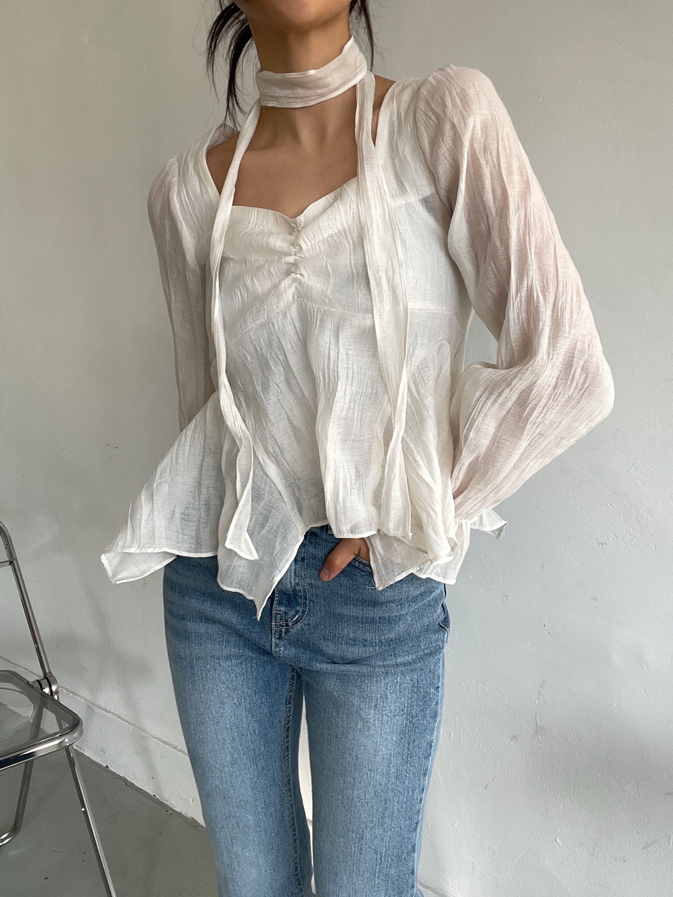 ハートネックシャーリングリンクルパフスリーブクロップドベルスリーブルーズアンバランス長袖無地ブラウス | 詳細画像3