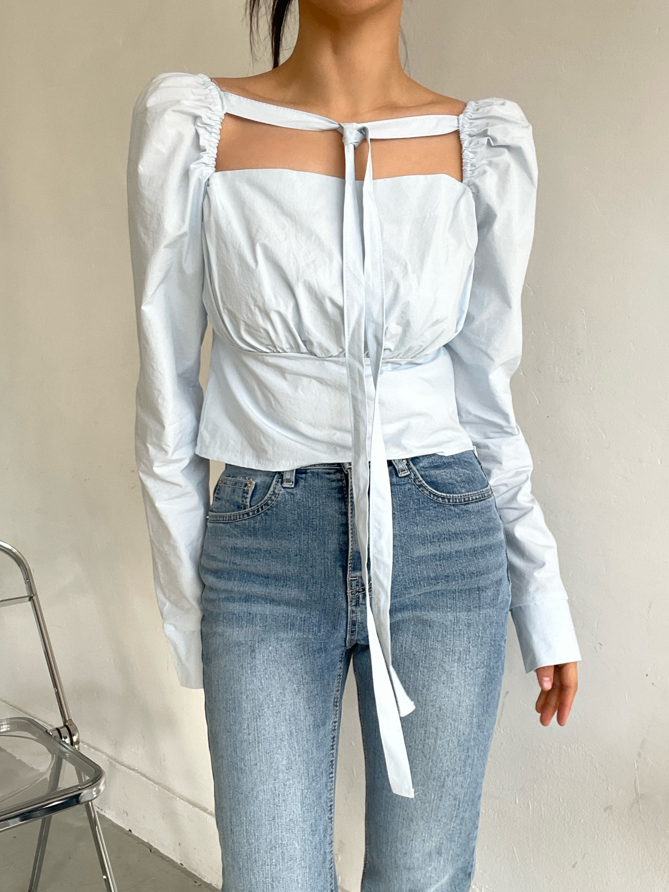 コットンストラップスクエアネックシャーリングスリットパフスリーブクロップド長袖無地ブラウス | 詳細画像7