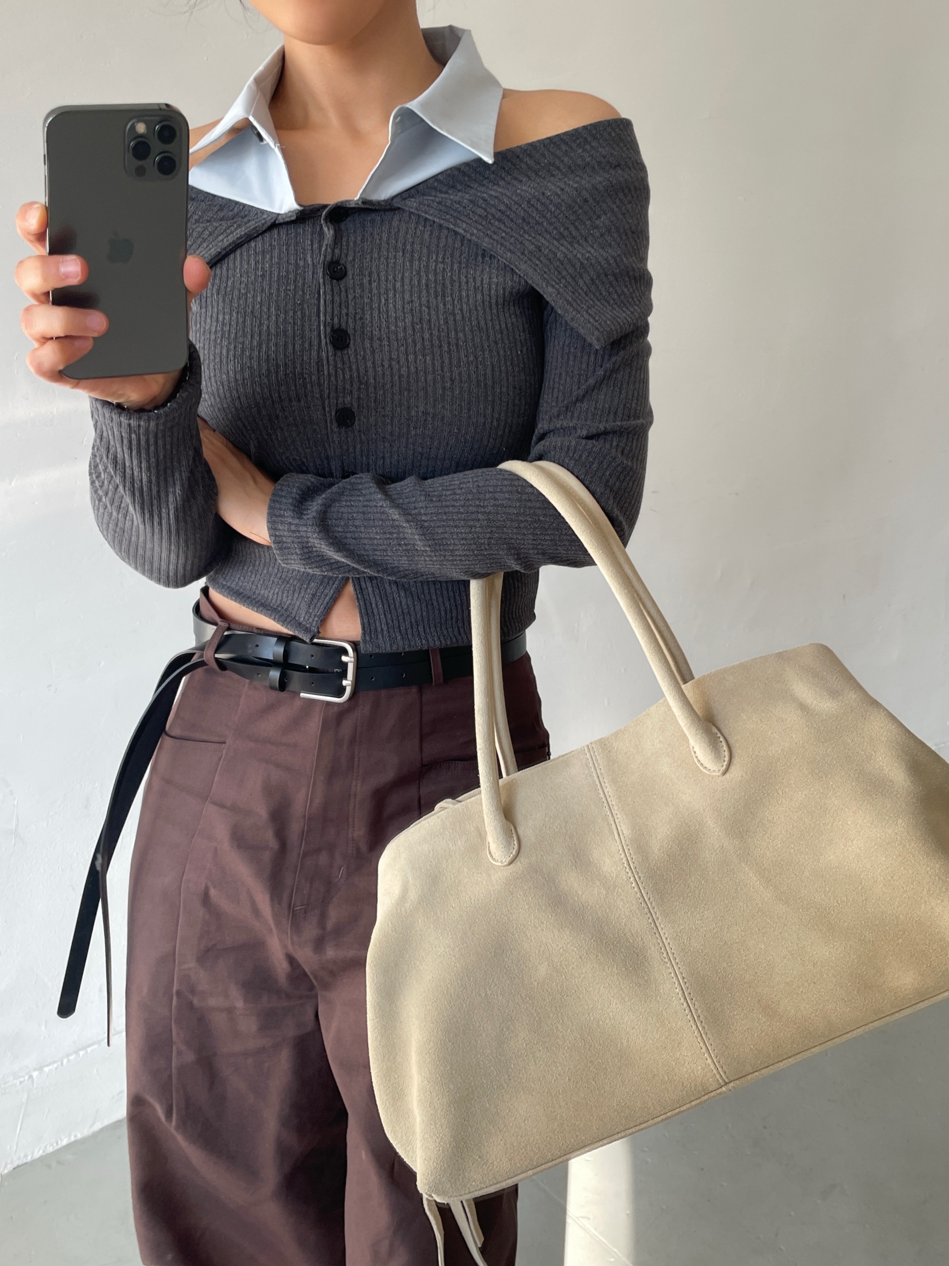 リブボタンオフショルダーセーラーカラークロップドレイヤード風長袖配色ブラウス | 詳細画像12