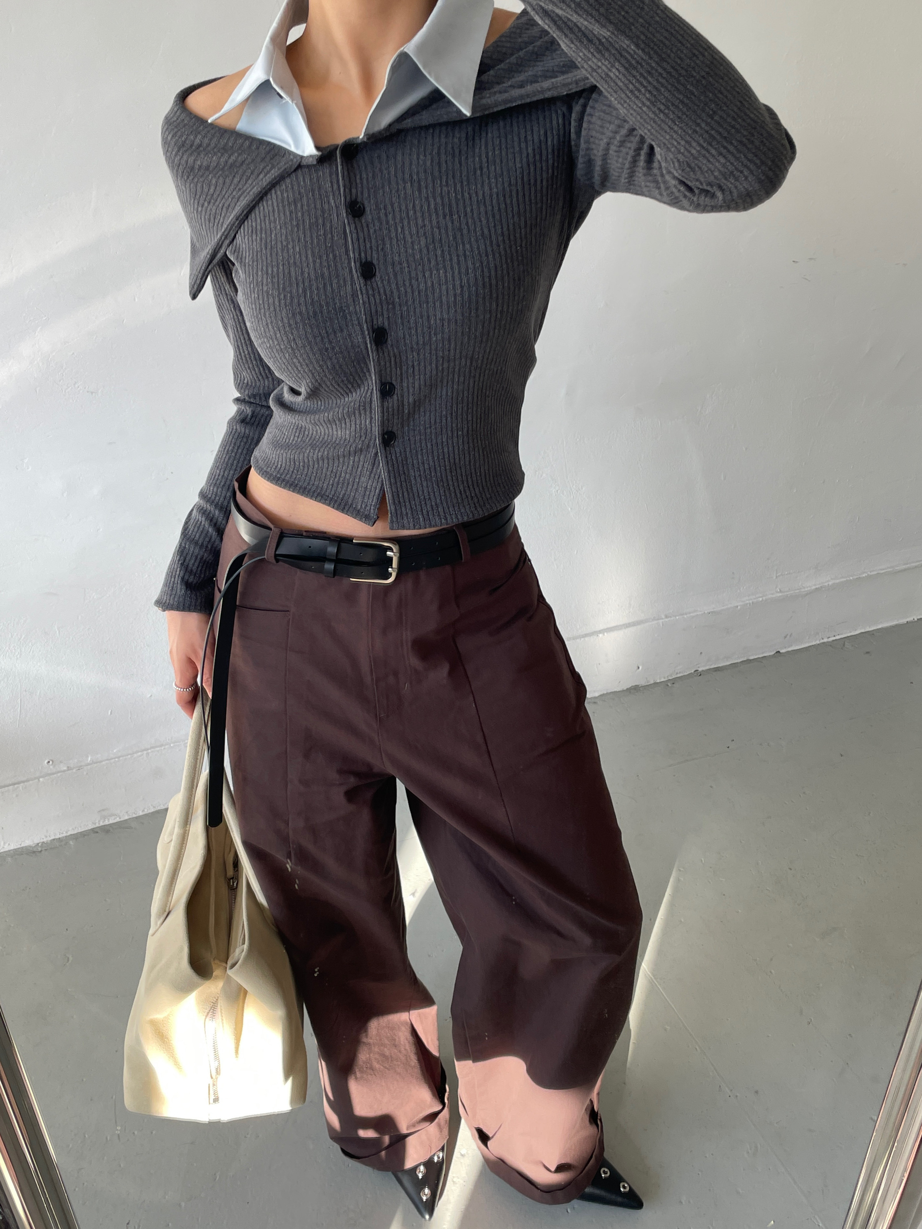 リブボタンオフショルダーセーラーカラークロップドレイヤード風長袖配色ブラウス | 詳細画像17