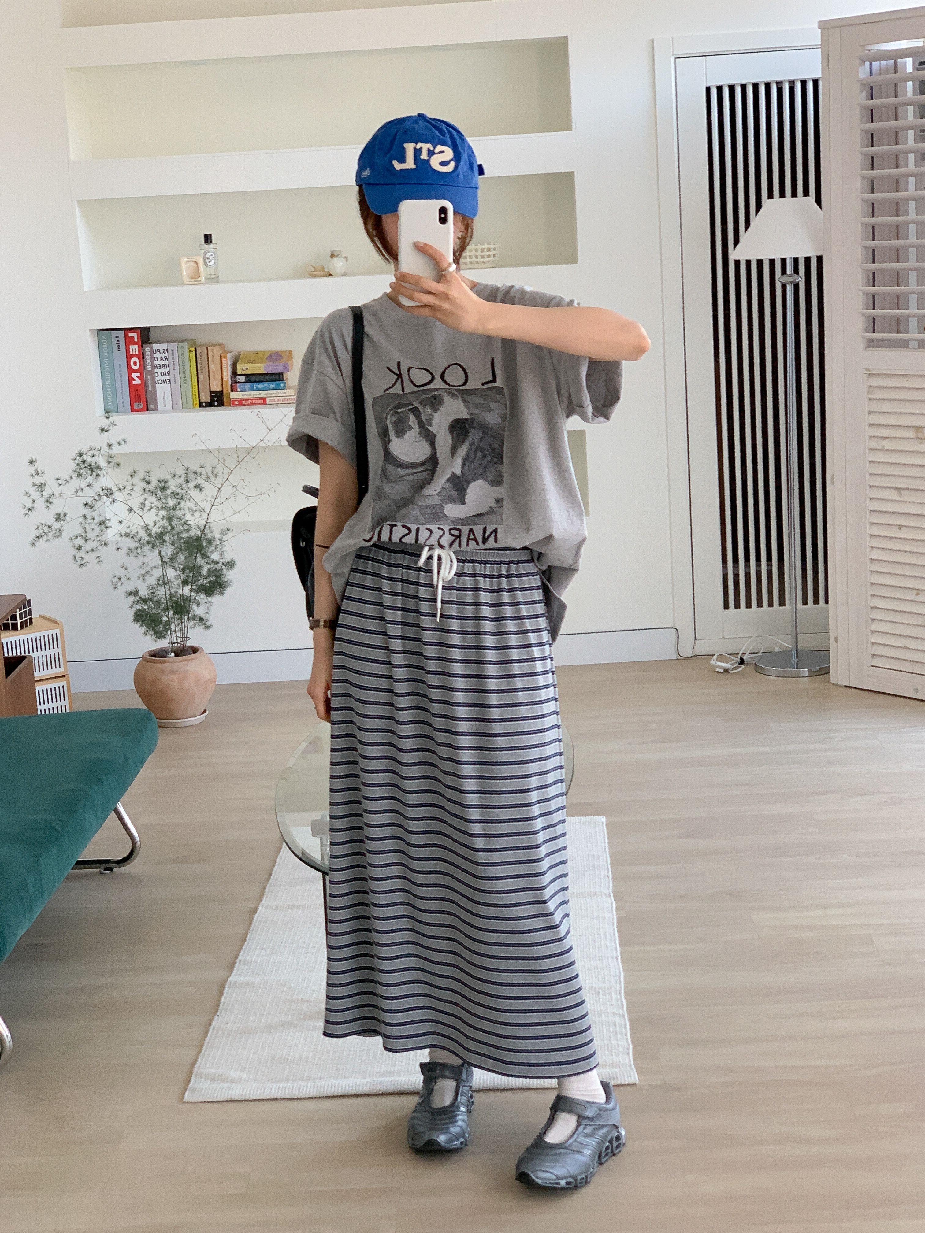 コットンラウンドネックスリットオーバーサイズボクシールーズ半袖ドロップショルダープリントTシャツ | 詳細画像4