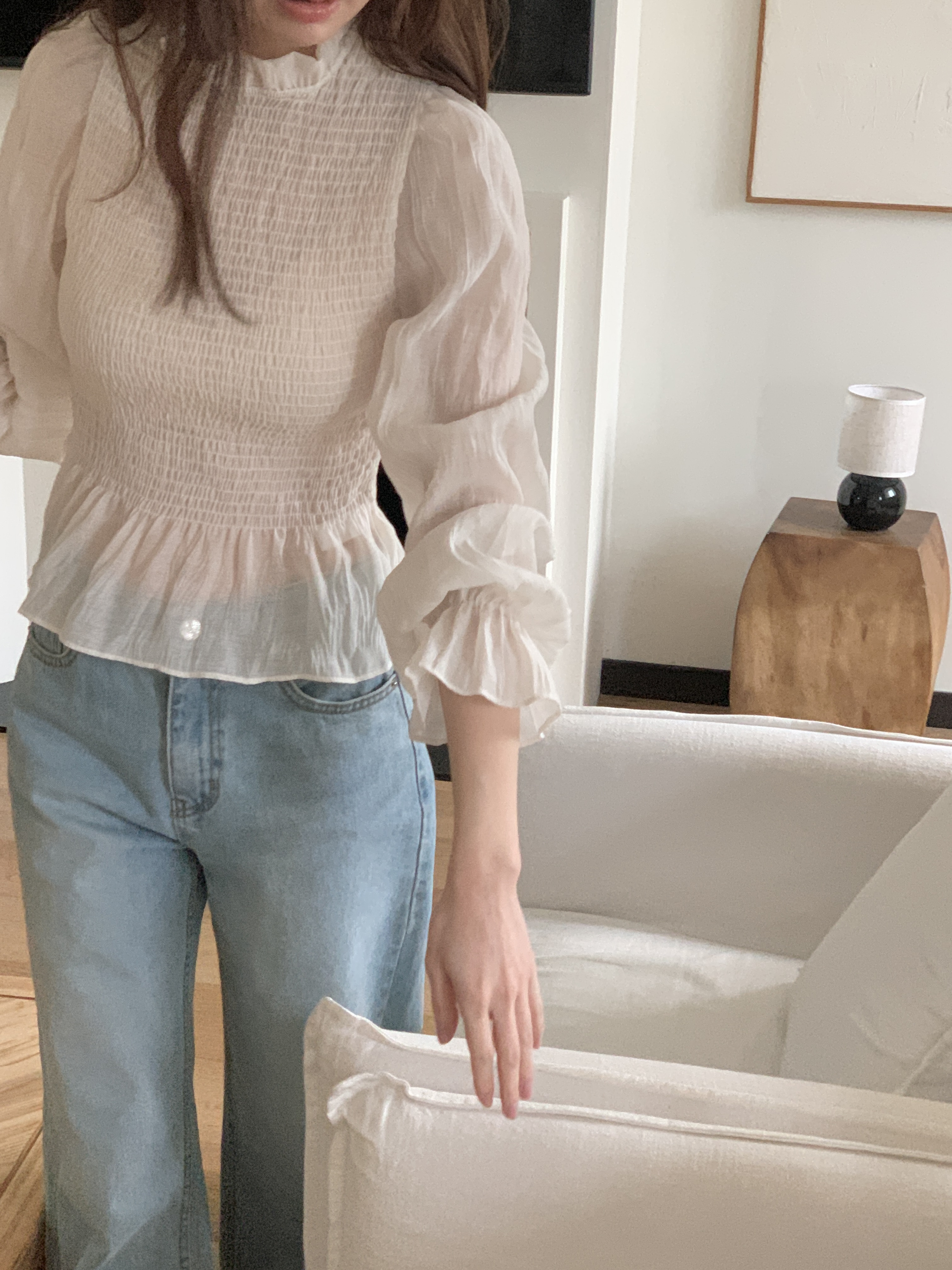 メロウシャーリングパフスリーブベルスリーブ長袖セミクロップドフリル ネックブラウス | 詳細画像3