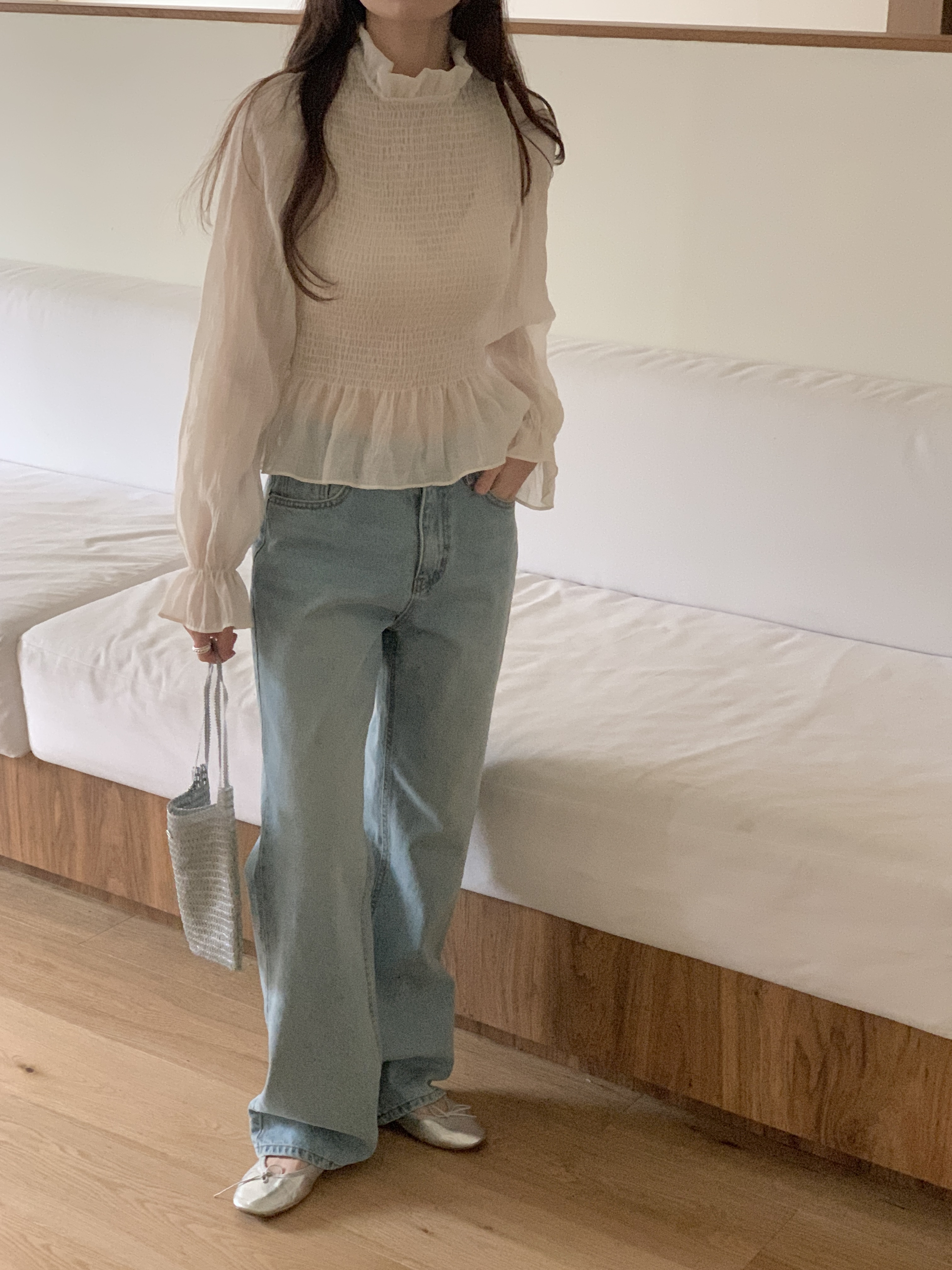 メロウシャーリングパフスリーブベルスリーブ長袖セミクロップドフリル ネックブラウス | 詳細画像19