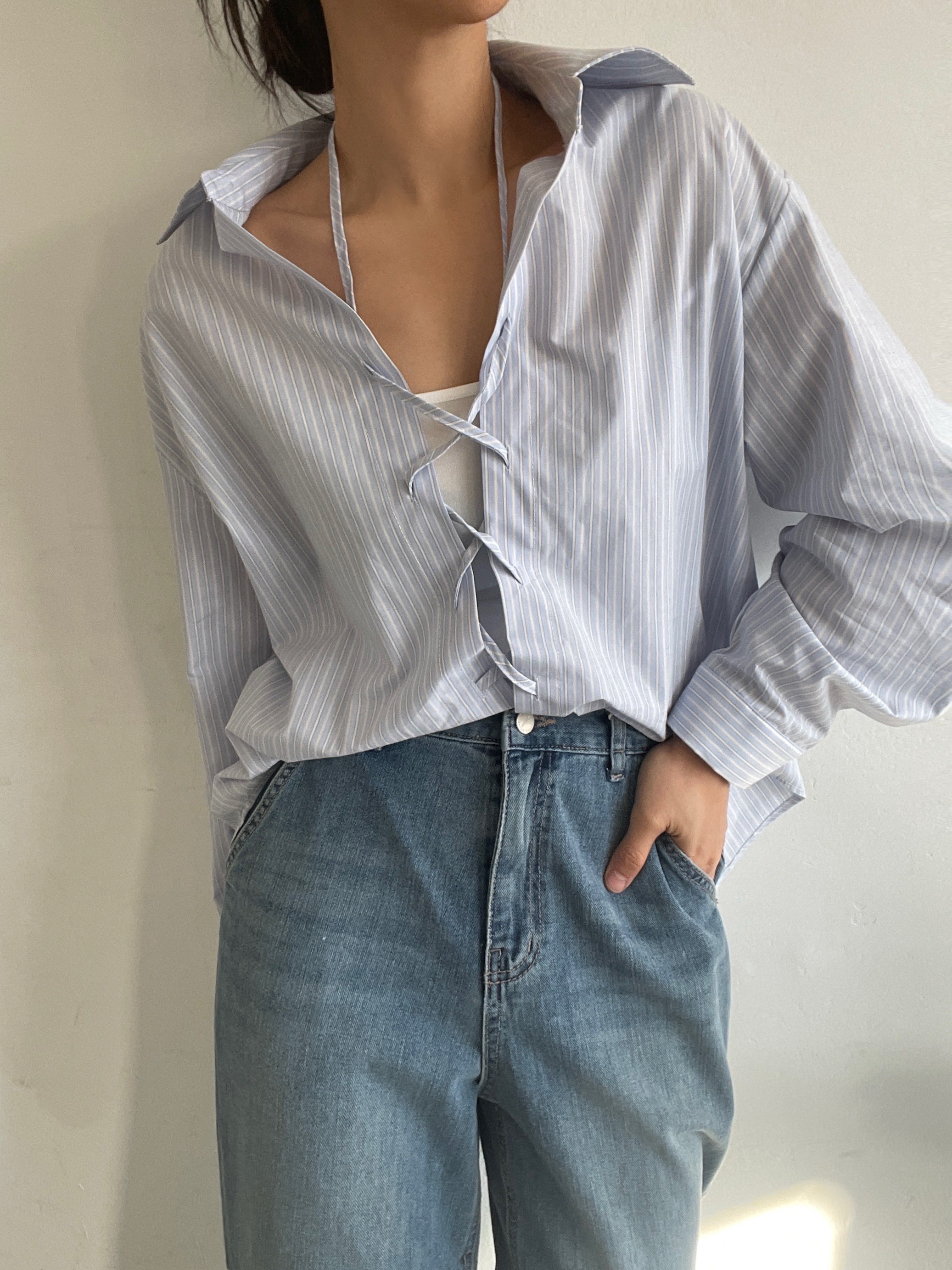 コットンストラップカラーオーバーサイズルーズコサージュストライプシャツ | 詳細画像13