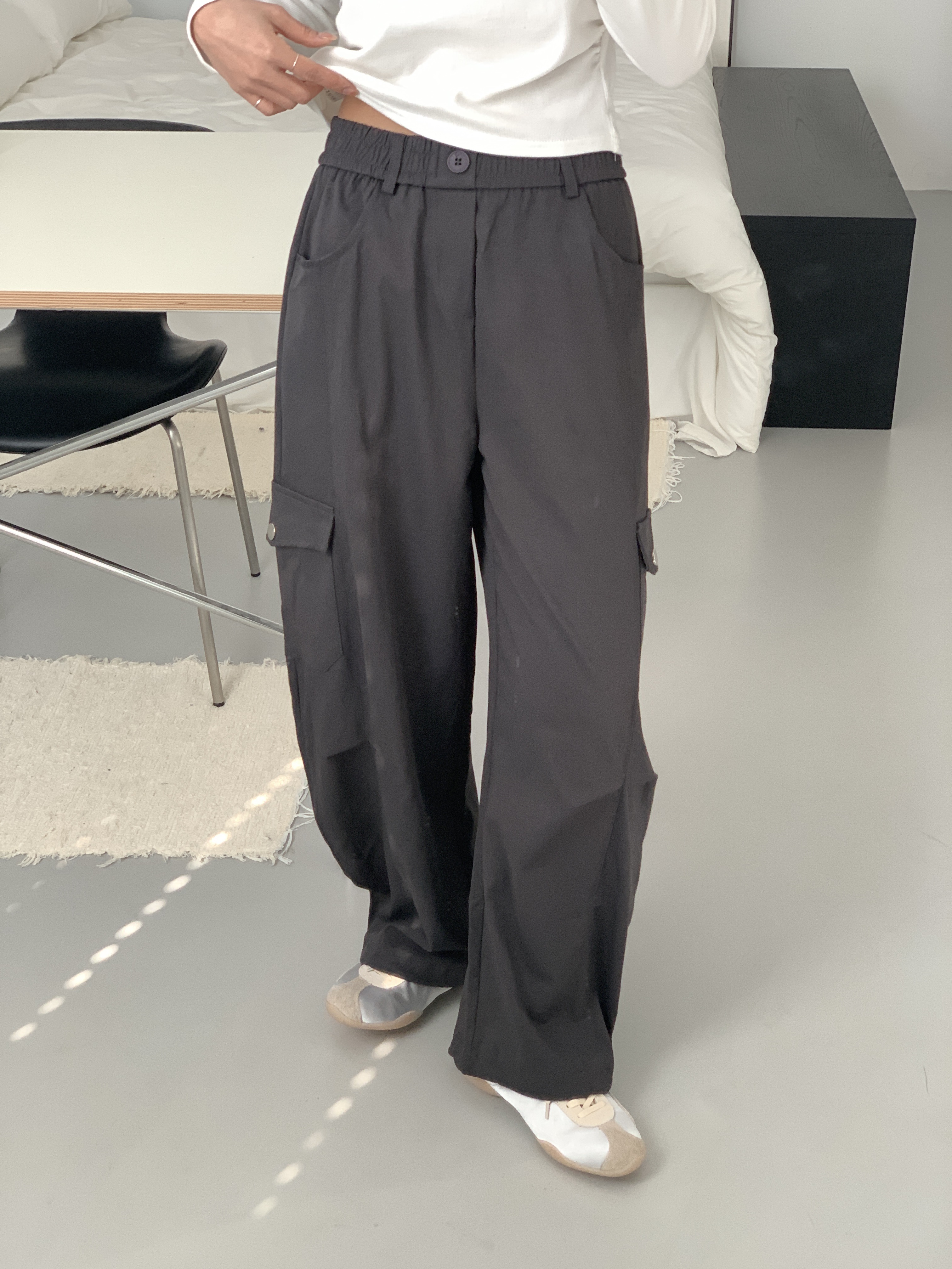 ポケットウエストゴムカーゴドローコードワンボタンワイドループ無地パンツ | 詳細画像2