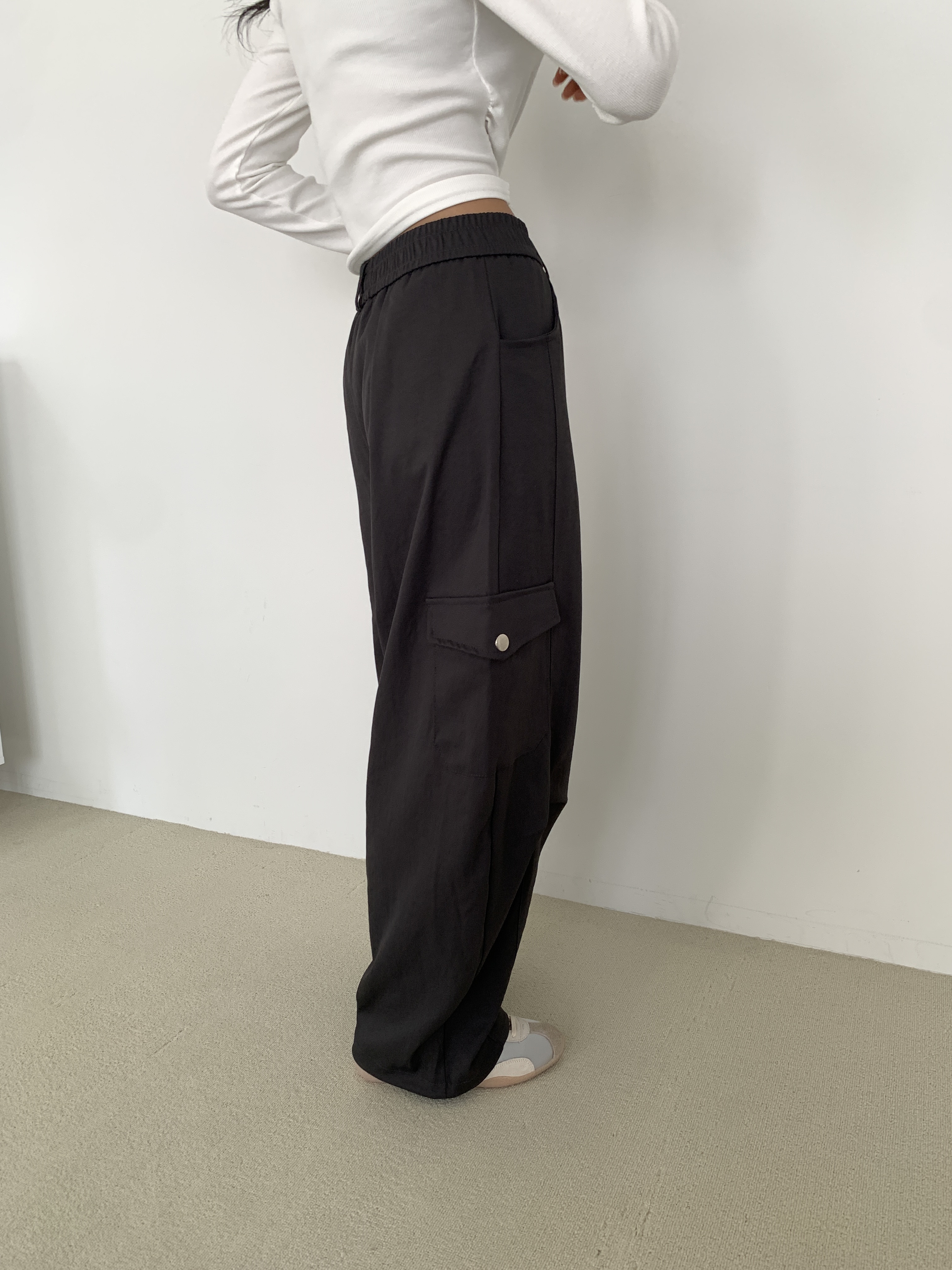 ポケットウエストゴムカーゴドローコードワンボタンワイドループ無地パンツ | 詳細画像4