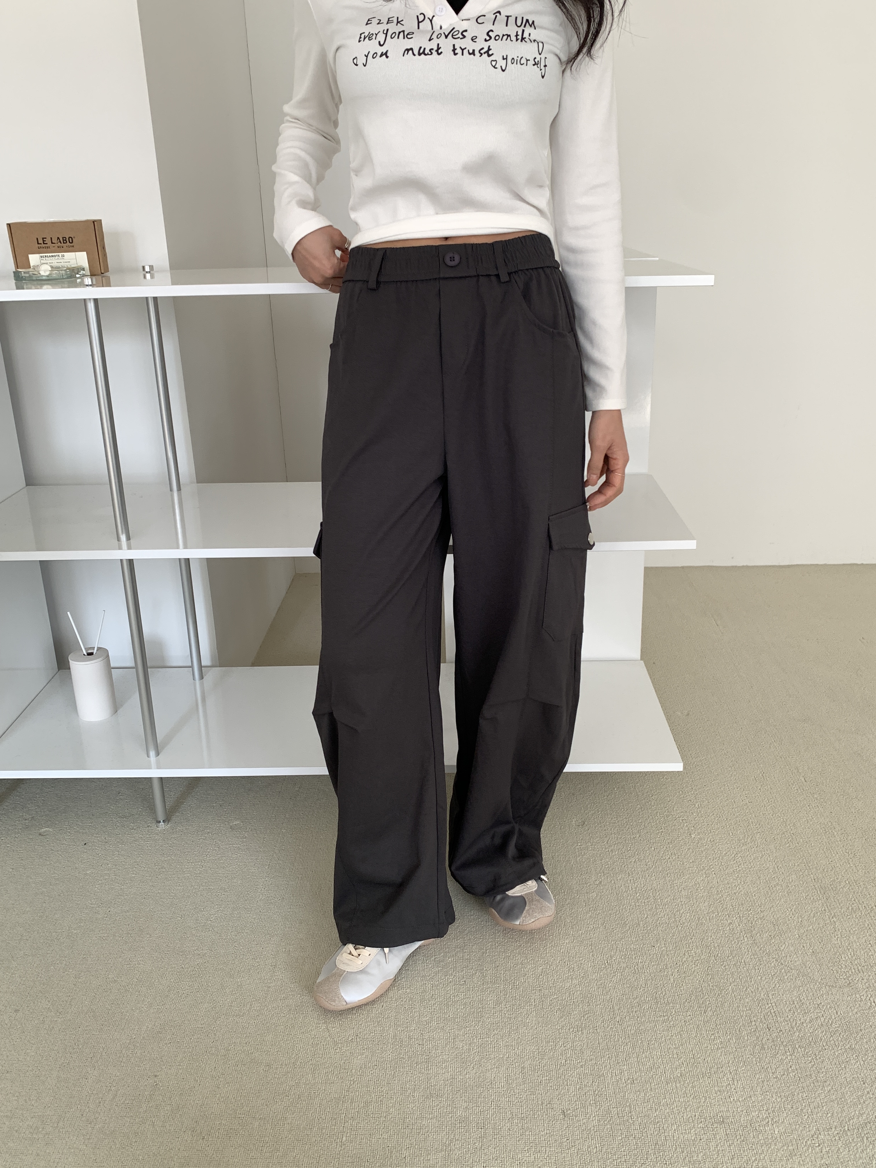 ポケットウエストゴムカーゴドローコードワンボタンワイドループ無地パンツ | 詳細画像5
