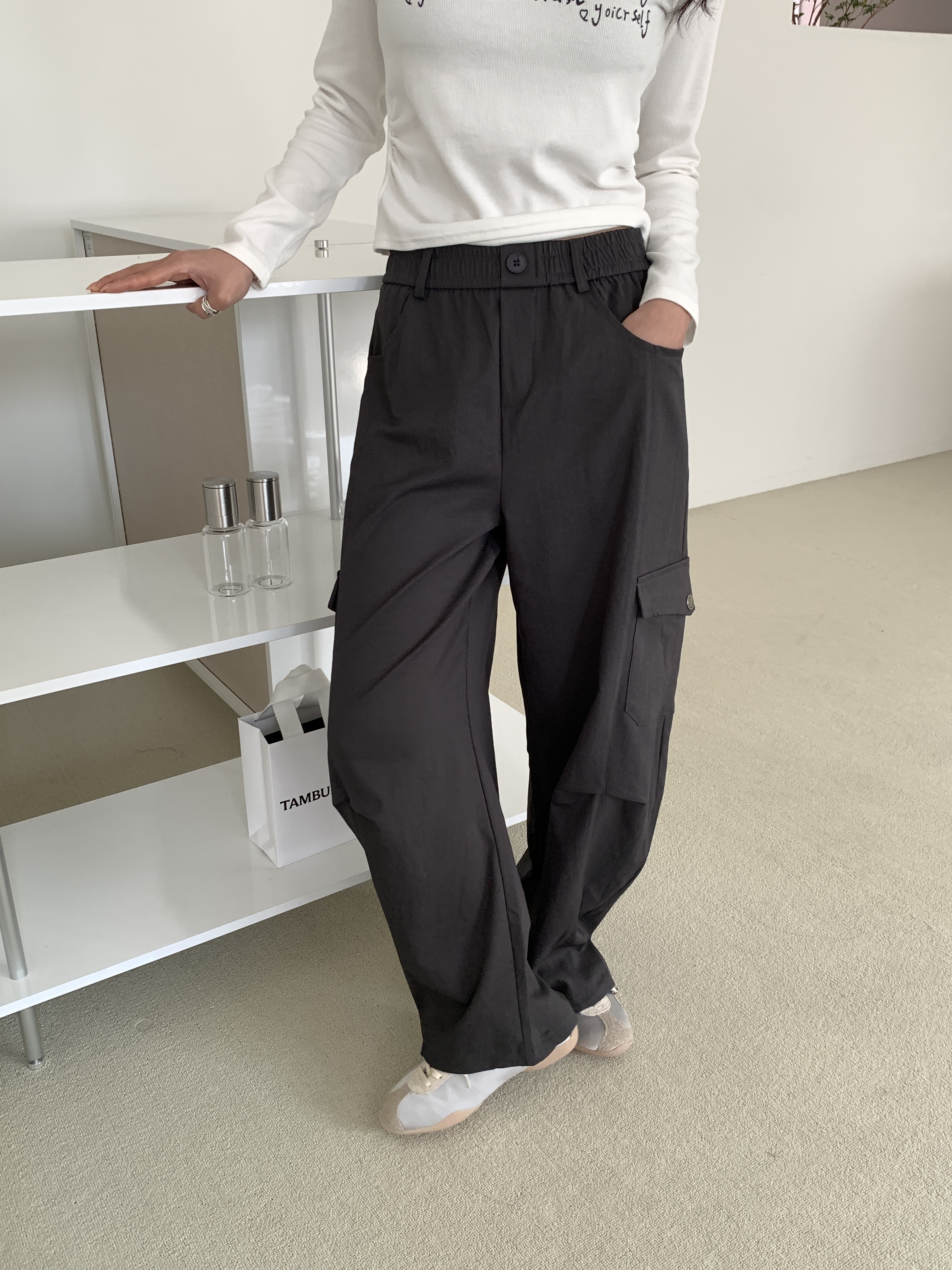 ポケットウエストゴムカーゴドローコードワンボタンワイドループ無地パンツ | 詳細画像9