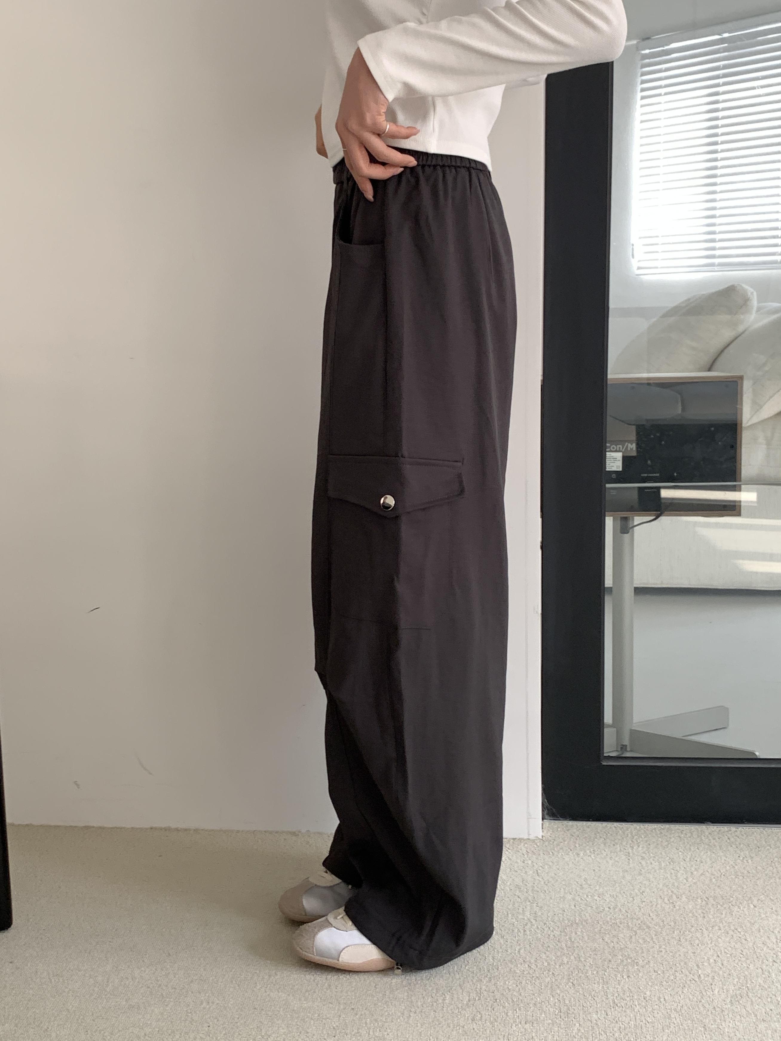 ポケットウエストゴムカーゴドローコードワンボタンワイドループ無地パンツ | 詳細画像13