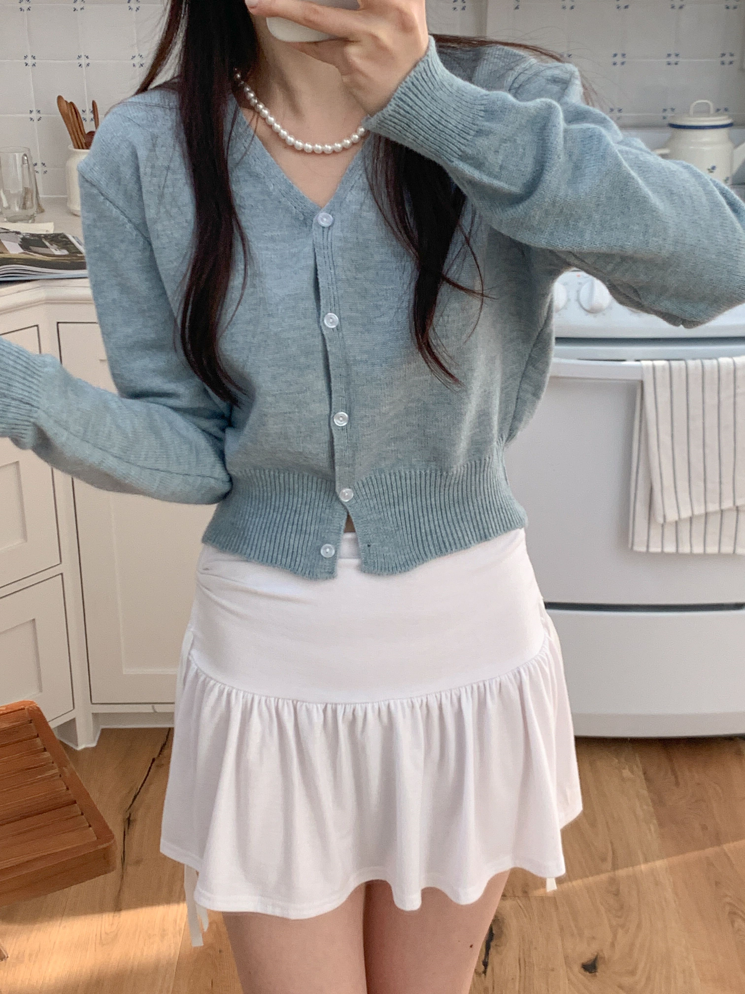 ボタンVネックルーズ長袖セミクロップド無地カーディガン | 詳細画像6