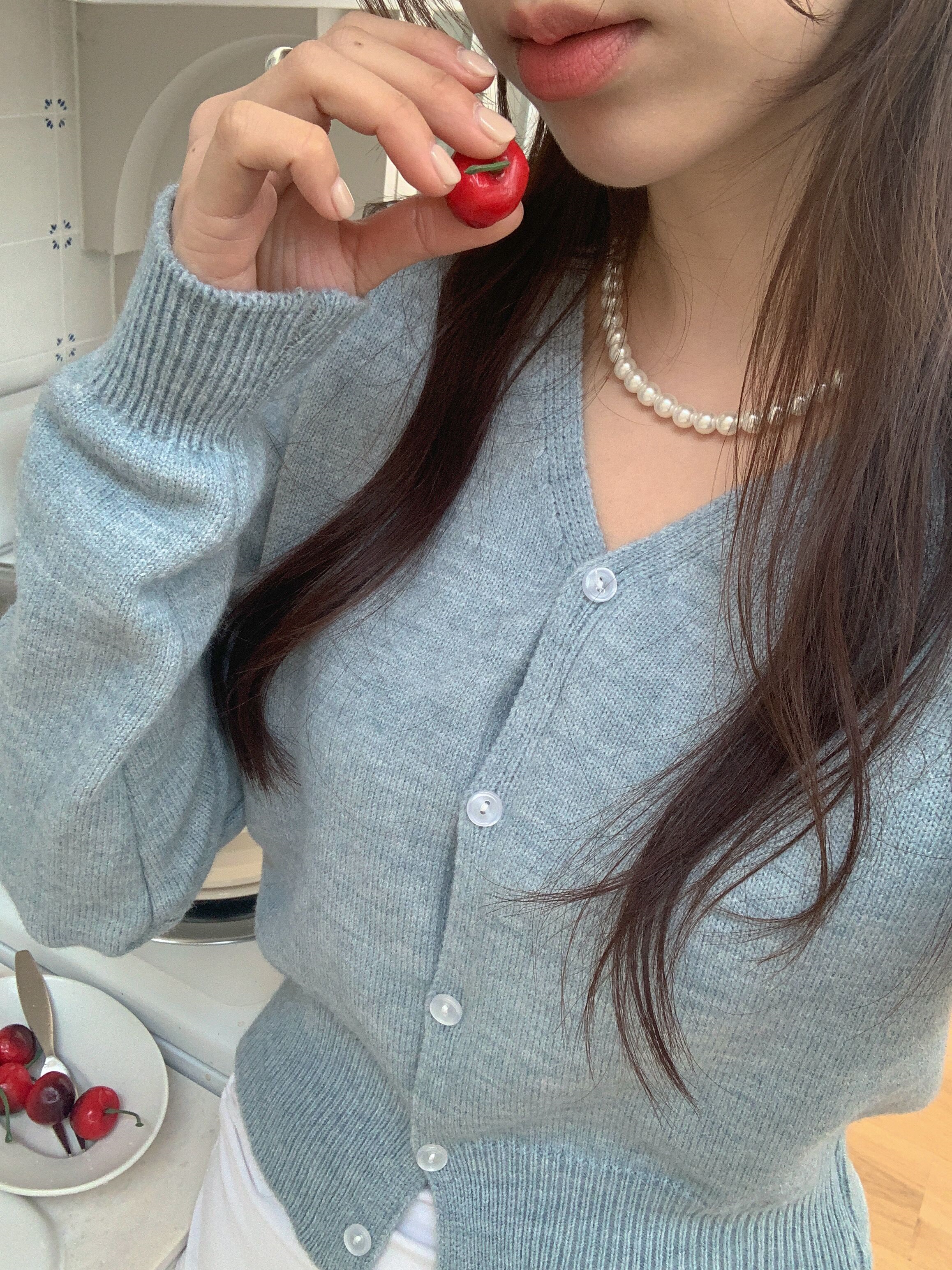 ボタンVネックルーズ長袖セミクロップド無地カーディガン | 詳細画像11