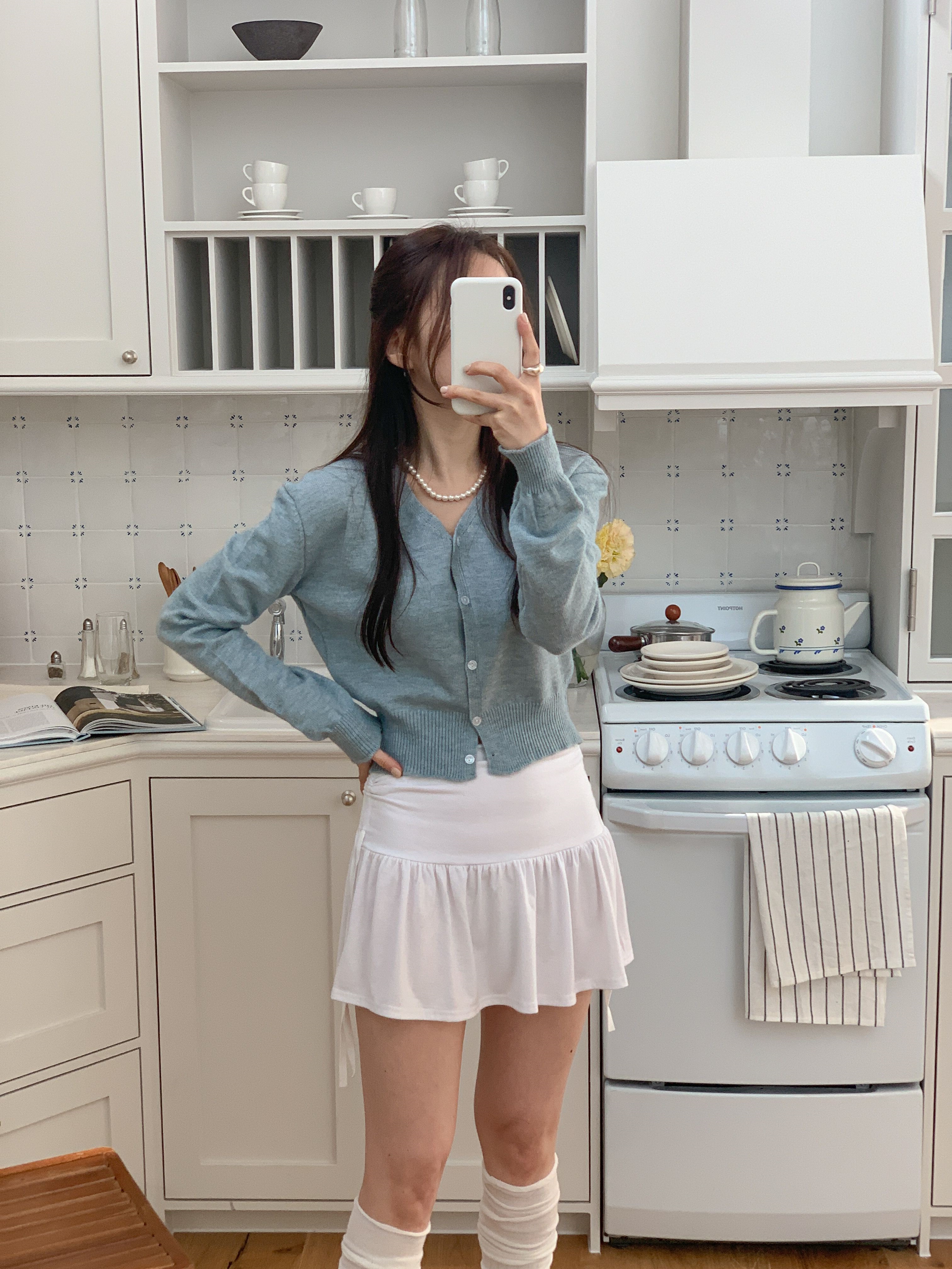 ボタンVネックルーズ長袖セミクロップド無地カーディガン | 詳細画像13