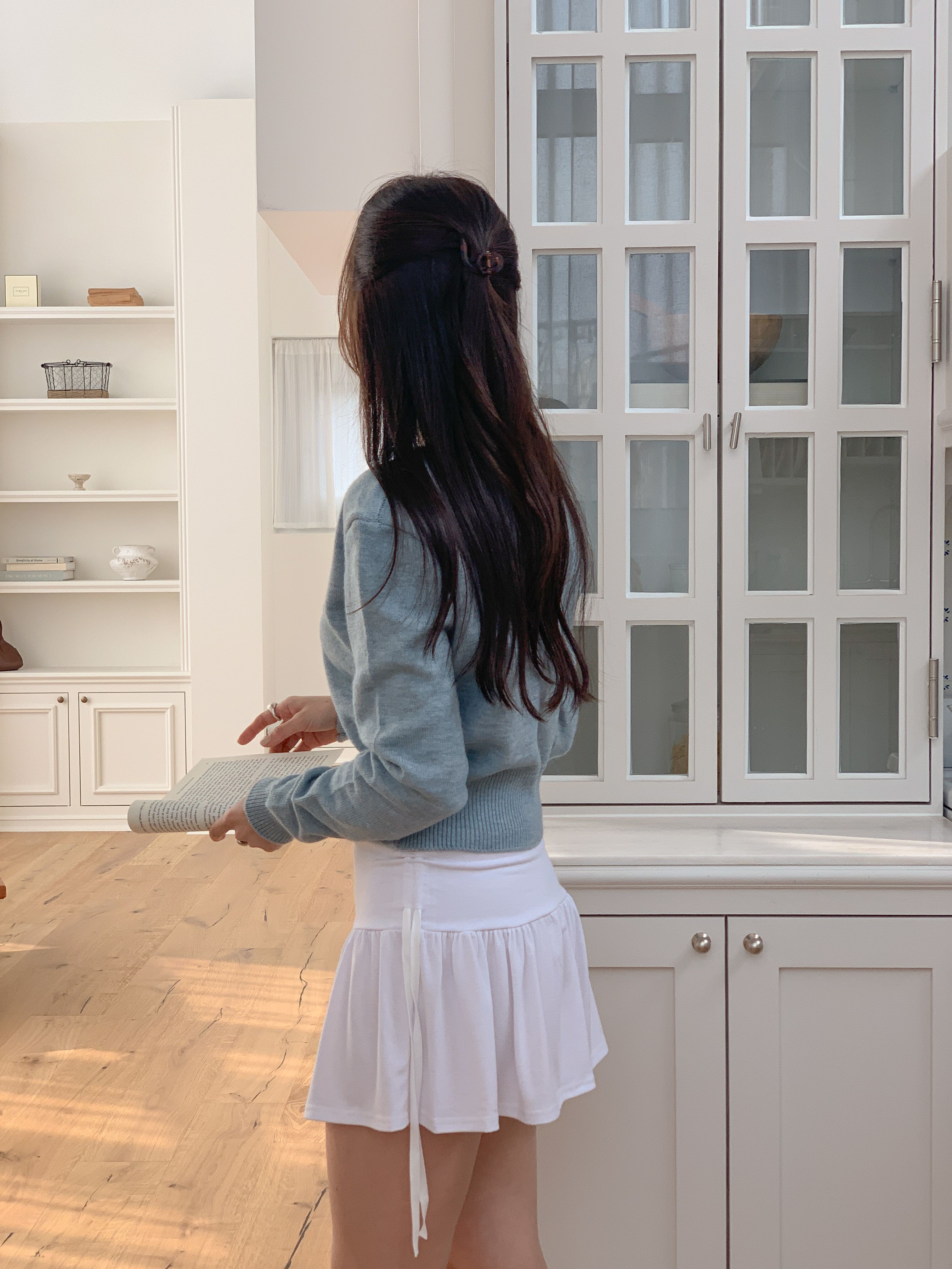 ボタンVネックルーズ長袖セミクロップド無地カーディガン | 詳細画像14