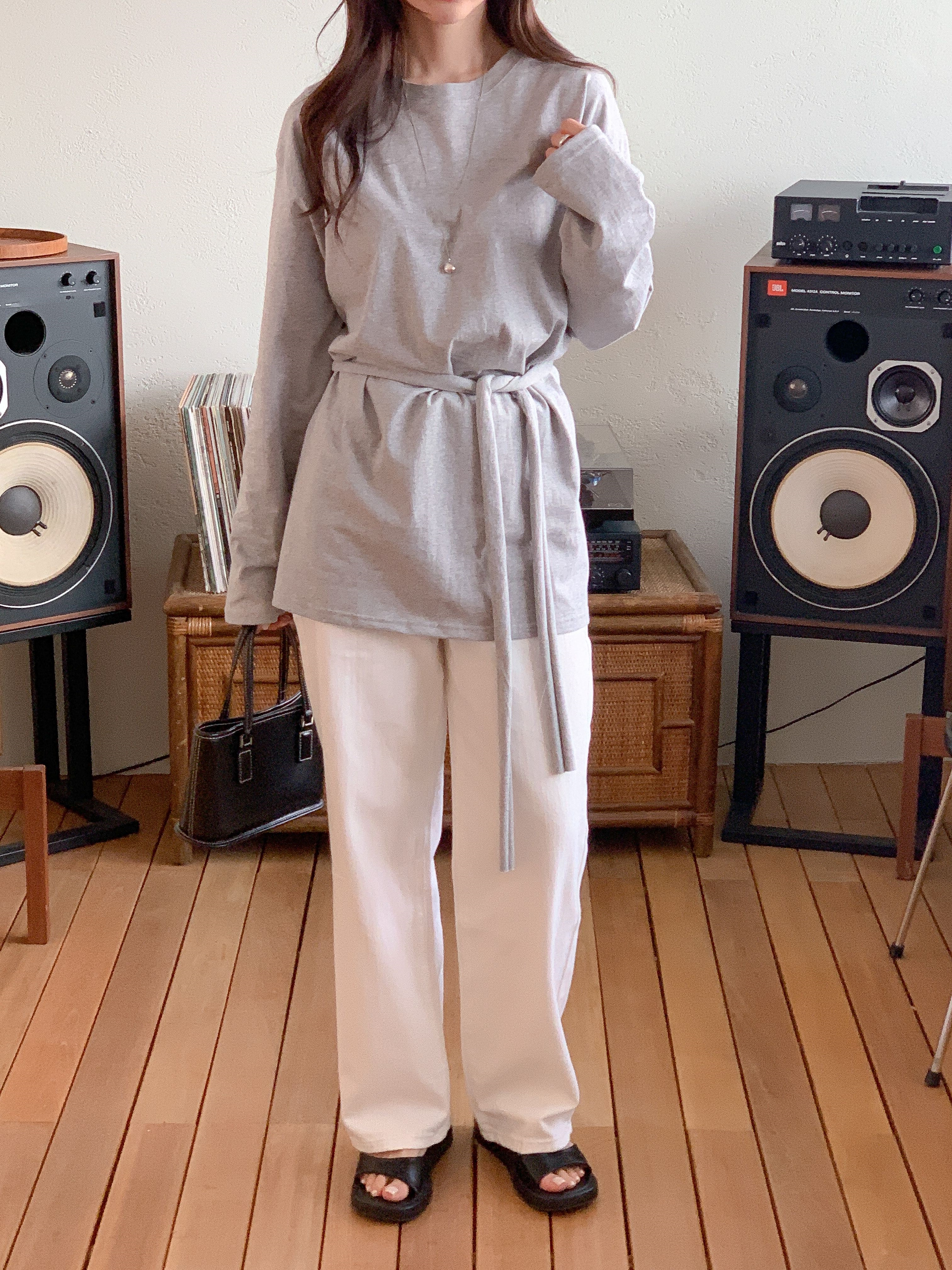 コットンストラップラウンドネックオーバーサイズボクシーロングルーズ長袖無地Tシャツ | 詳細画像3