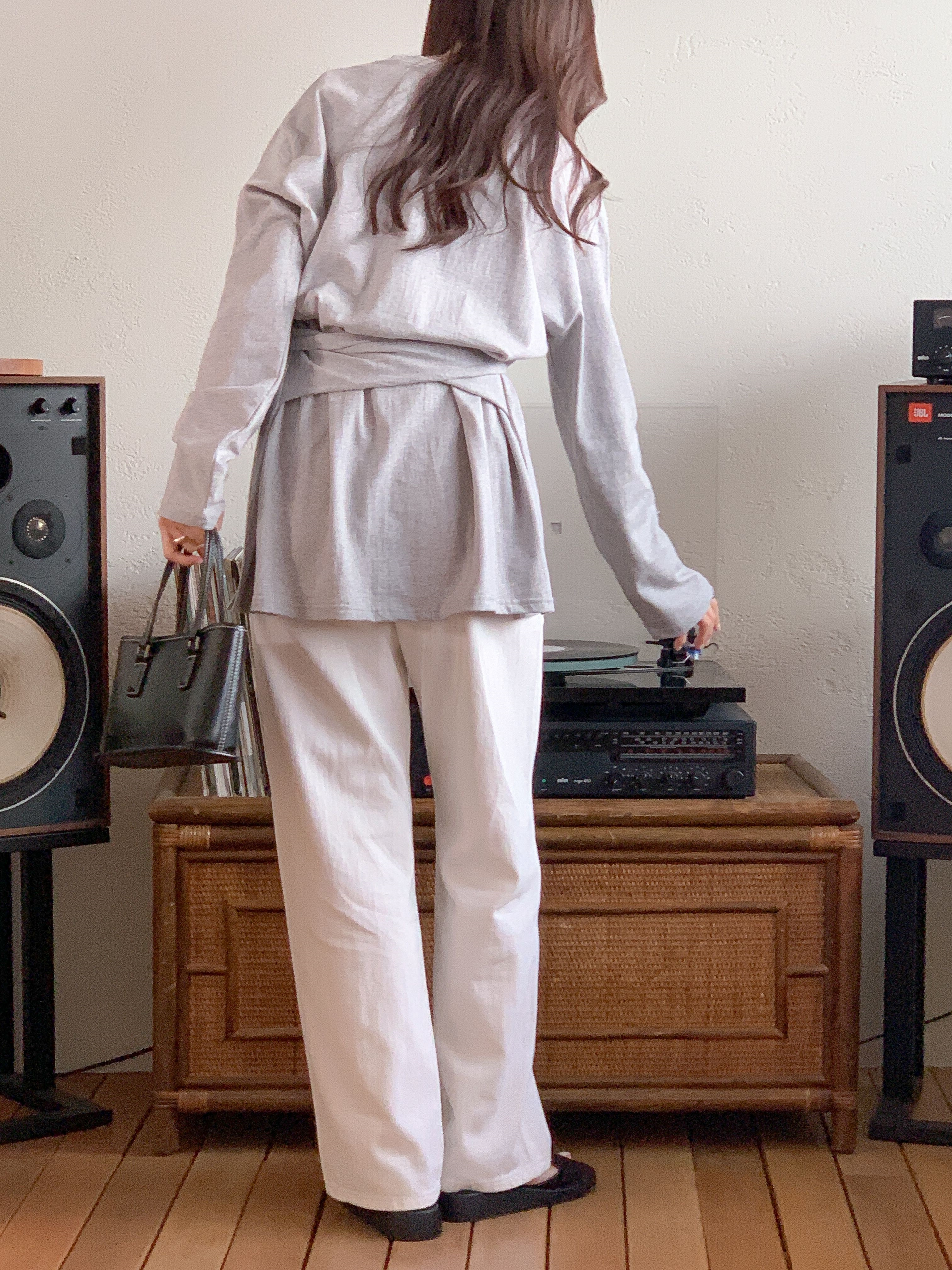 コットンストラップラウンドネックオーバーサイズボクシーロングルーズ長袖無地Tシャツ | 詳細画像11