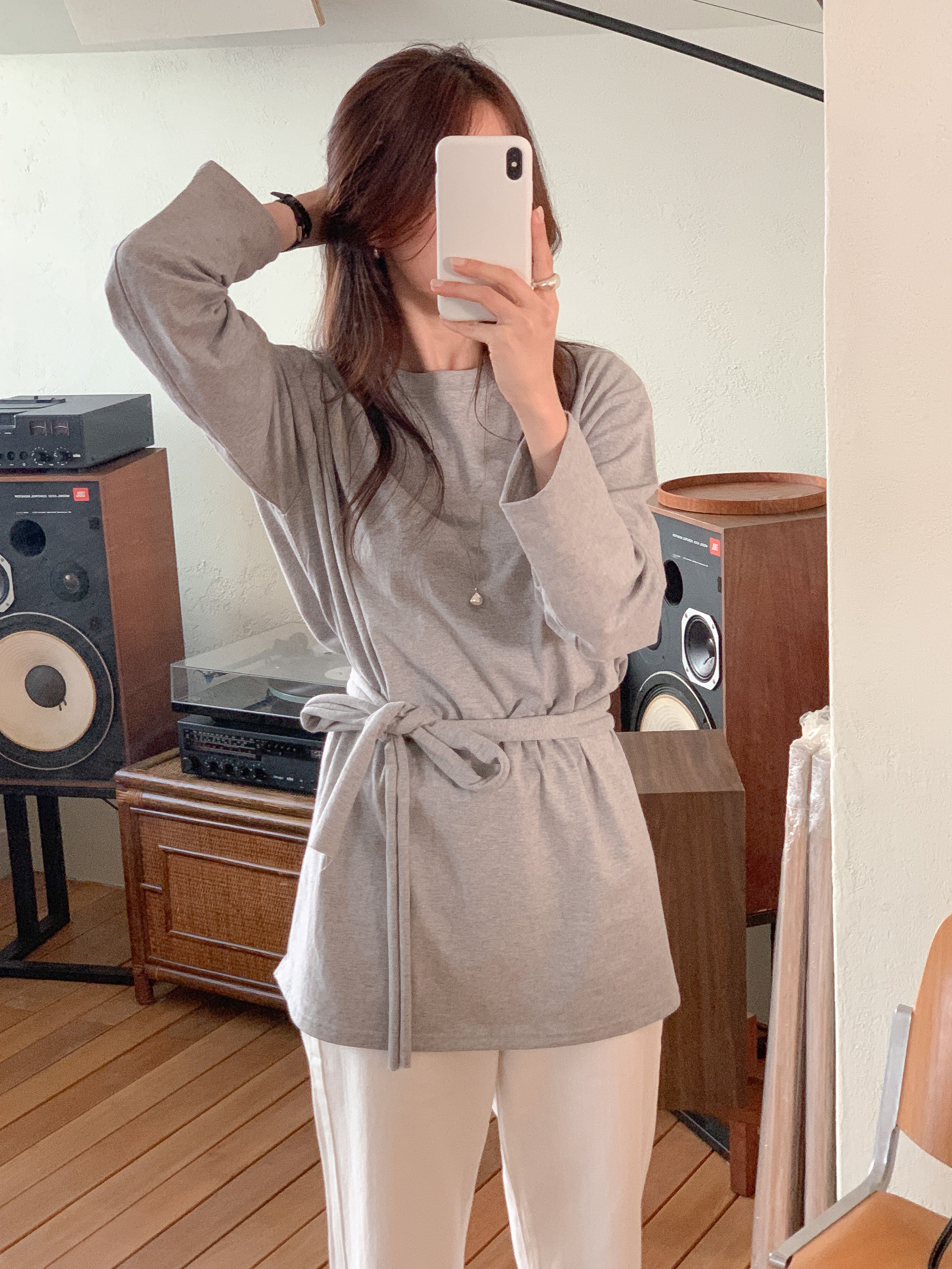 コットンストラップラウンドネックオーバーサイズボクシーロングルーズ長袖無地Tシャツ | 詳細画像12