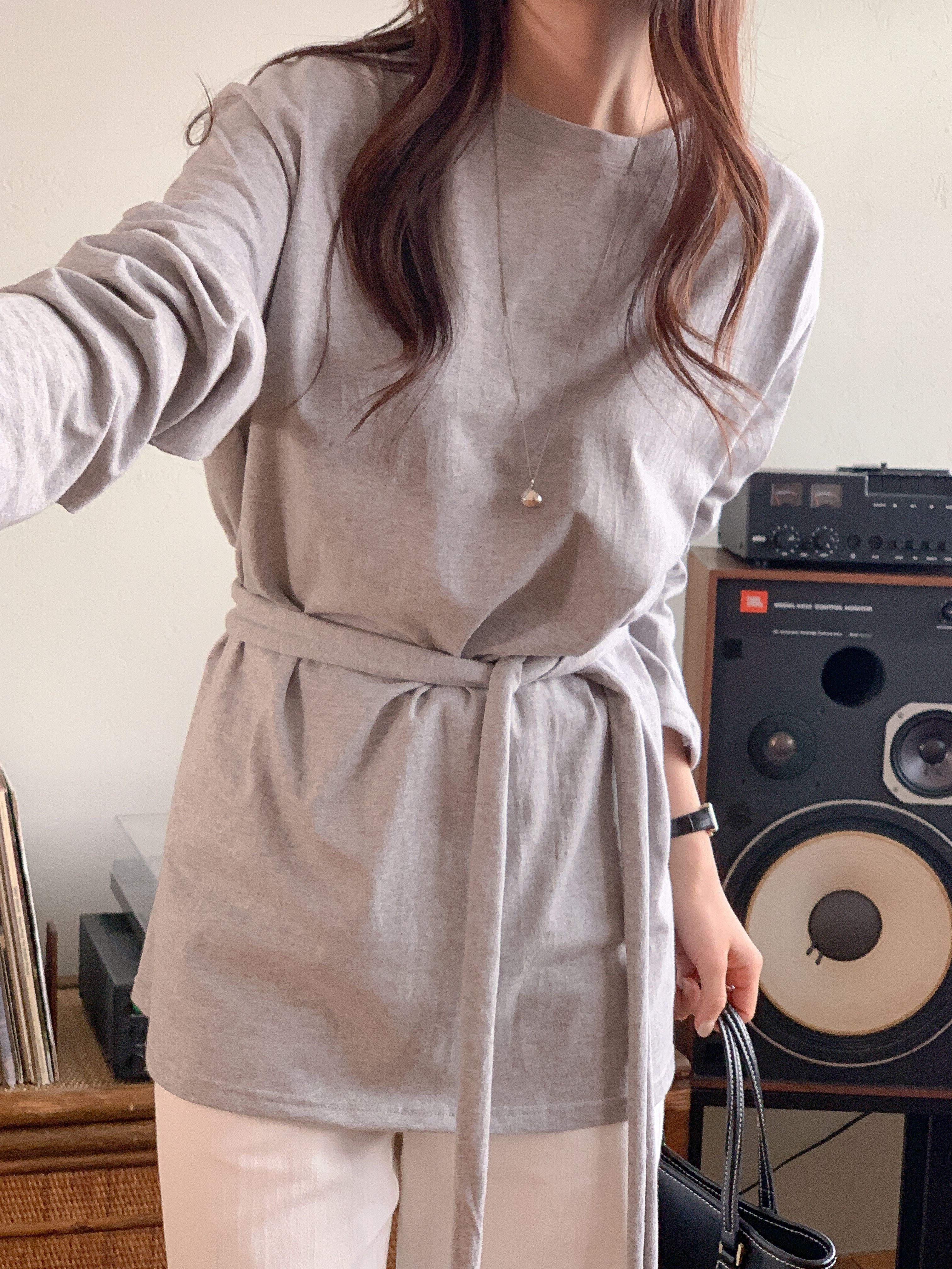 コットンストラップラウンドネックオーバーサイズボクシーロングルーズ長袖無地Tシャツ | 詳細画像13