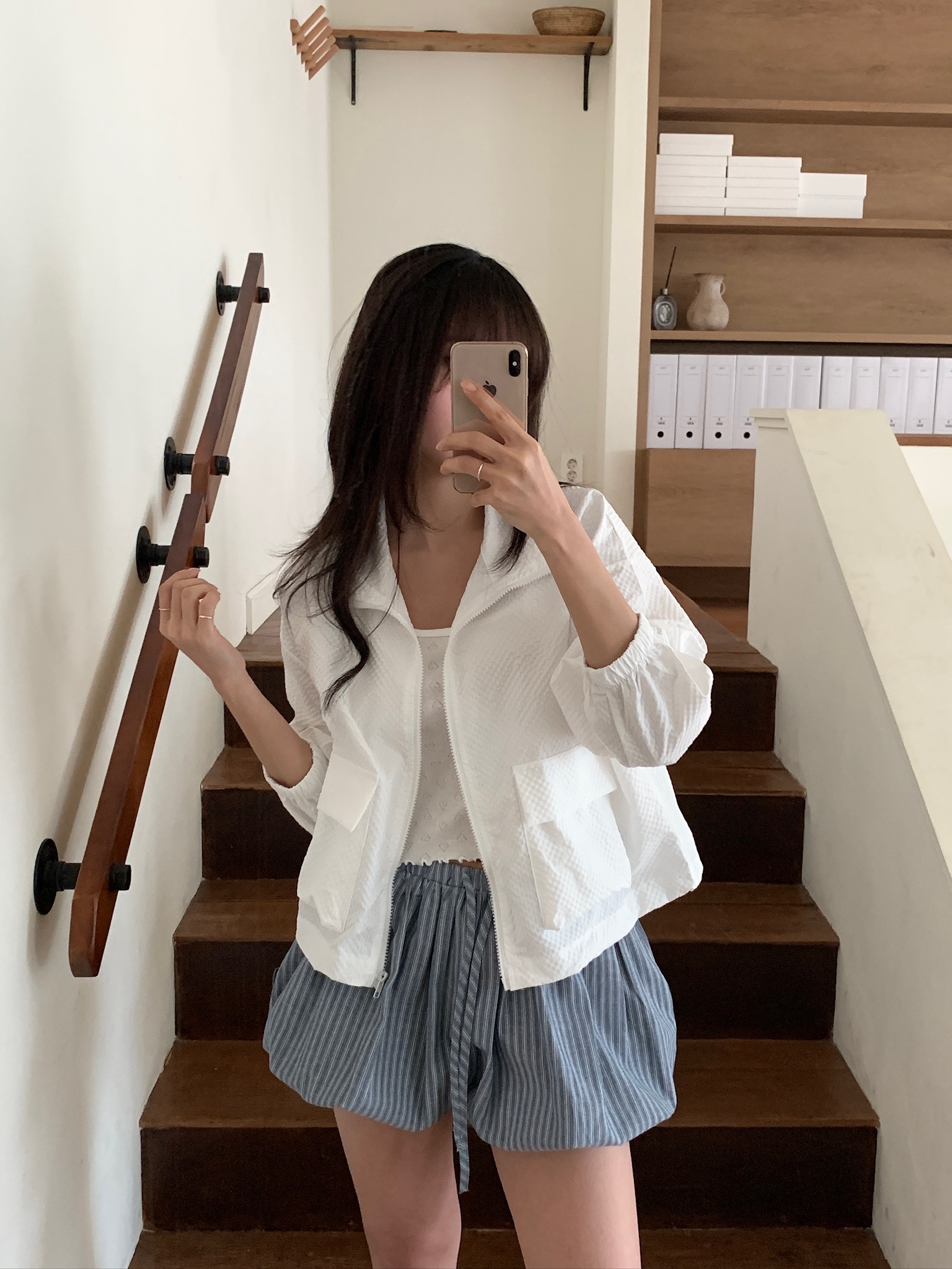 ナイロンジップアップクロップドルーズ長袖フラップポケットエンボスジャンパー | 詳細画像4