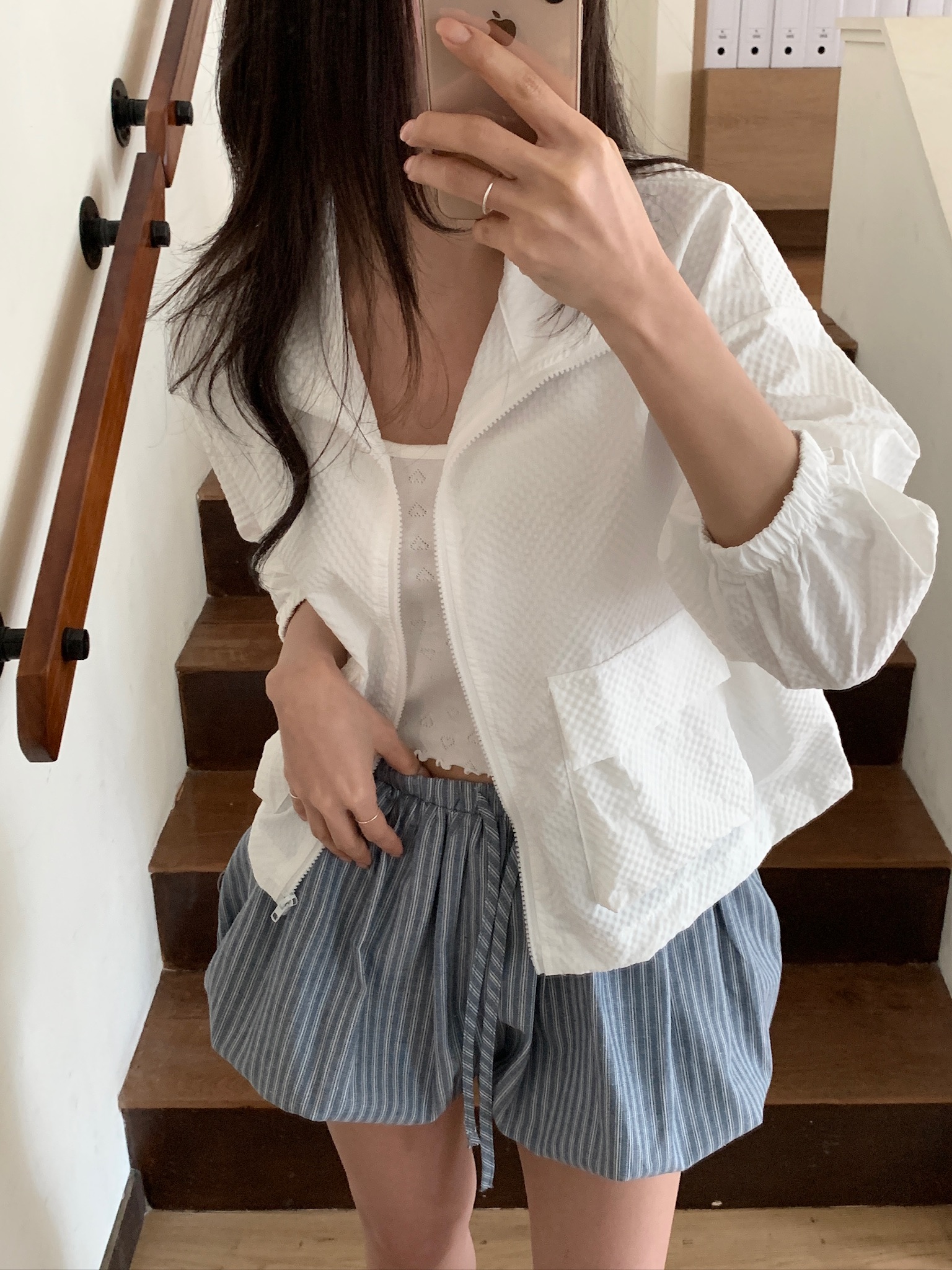 ナイロンジップアップクロップドルーズ長袖フラップポケットエンボスジャンパー | 詳細画像5