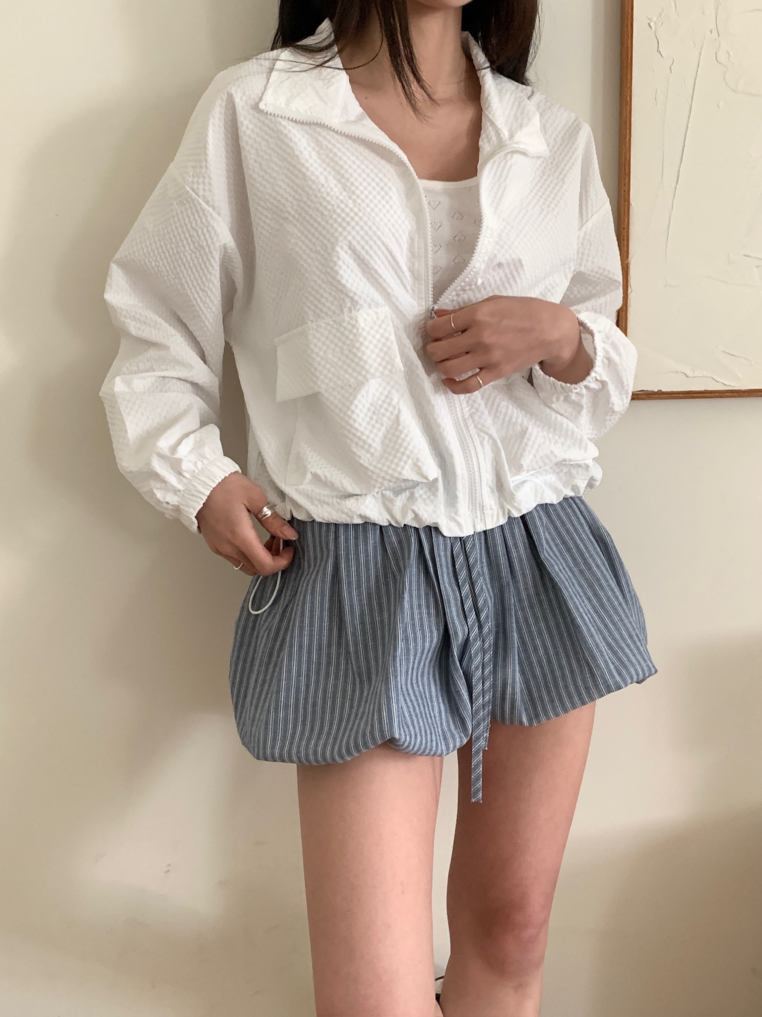 ナイロンジップアップクロップドルーズ長袖フラップポケットエンボスジャンパー | 詳細画像20