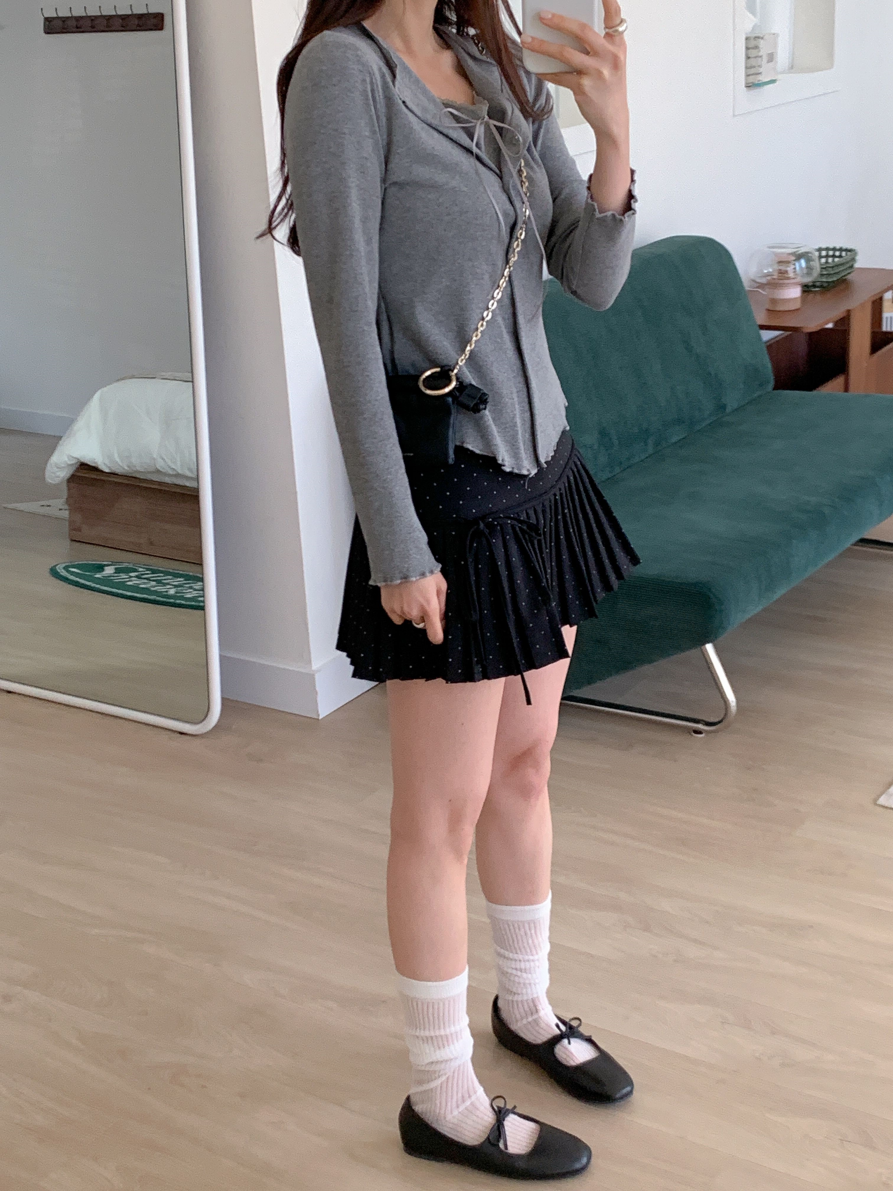 リブレースコンビリボンボタンカラーメロウレイヤード風長袖セミクロップド無地Tシャツ | 詳細画像4