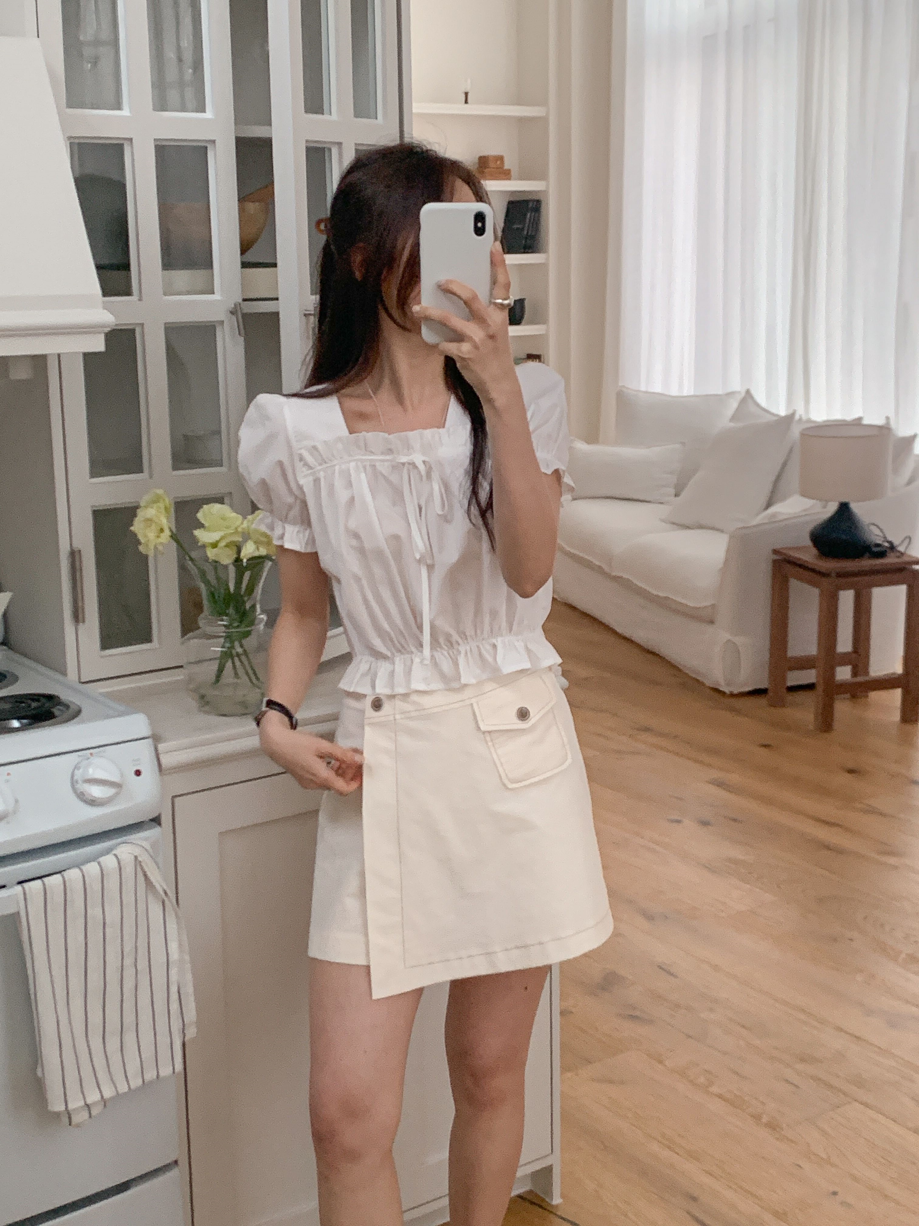 リボンスクエアネックシャーリングフリルパフスリーブクロップド半袖無地ブラウス | 詳細画像2