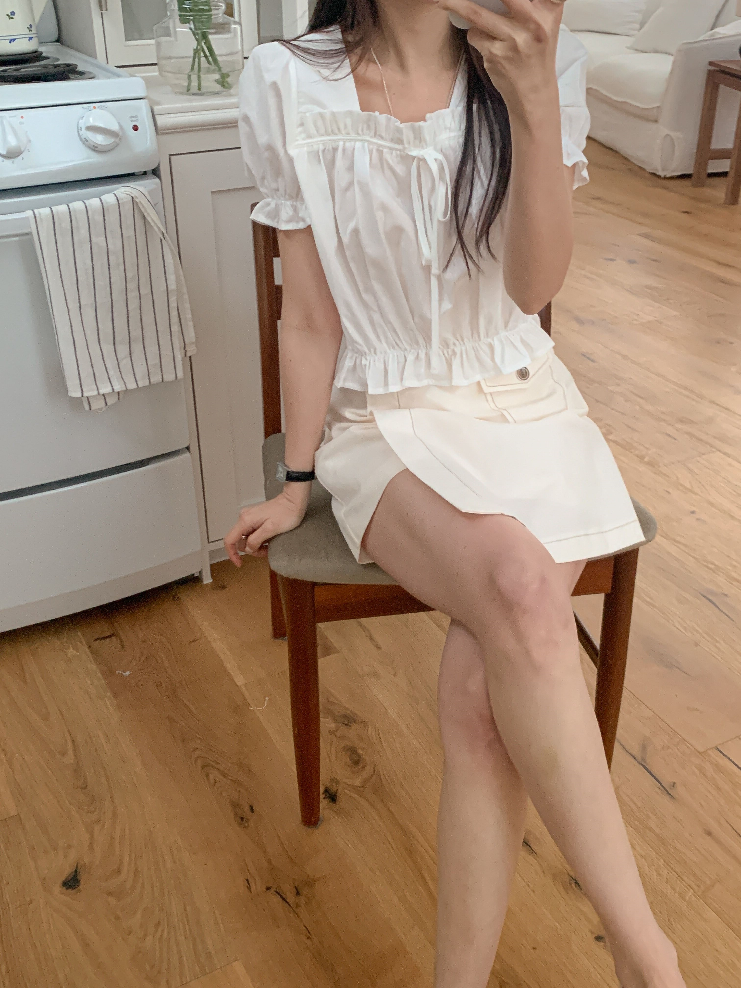 リボンスクエアネックシャーリングフリルパフスリーブクロップド半袖無地ブラウス | 詳細画像17