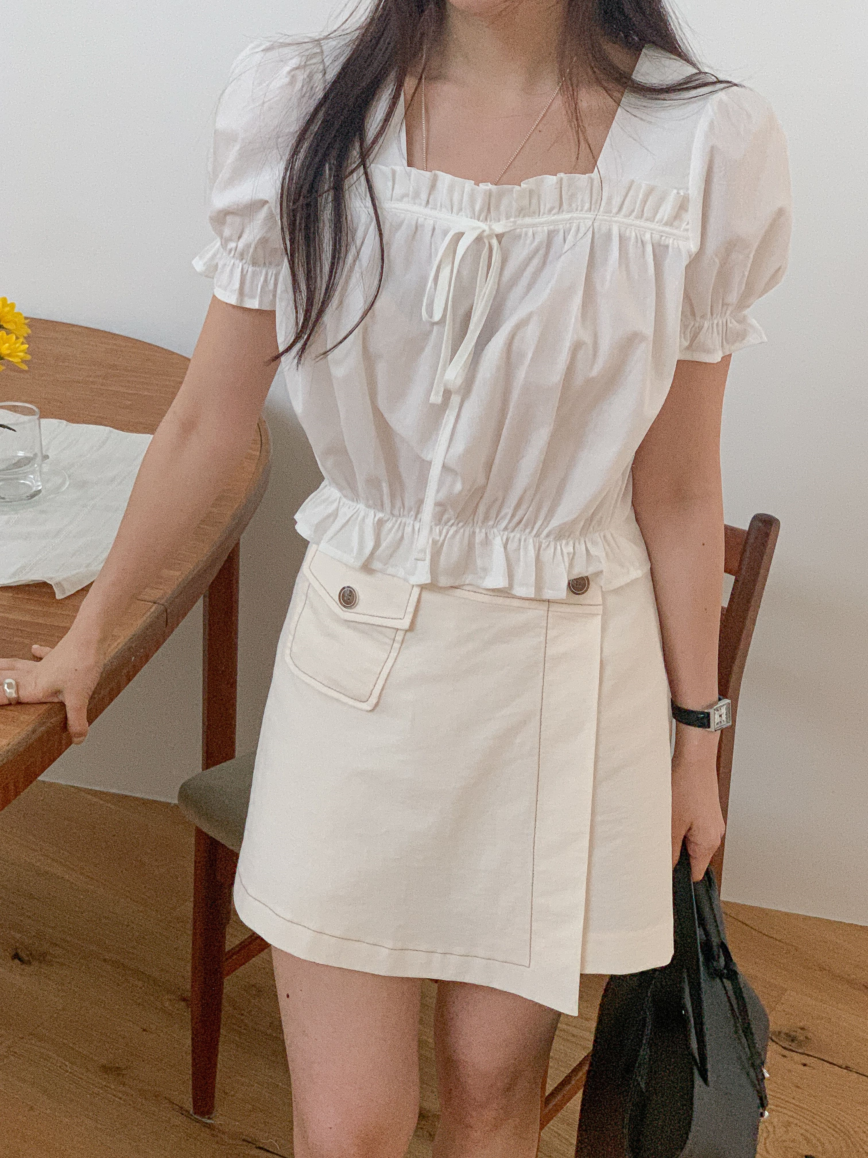 リボンスクエアネックシャーリングフリルパフスリーブクロップド半袖無地ブラウス | 詳細画像19