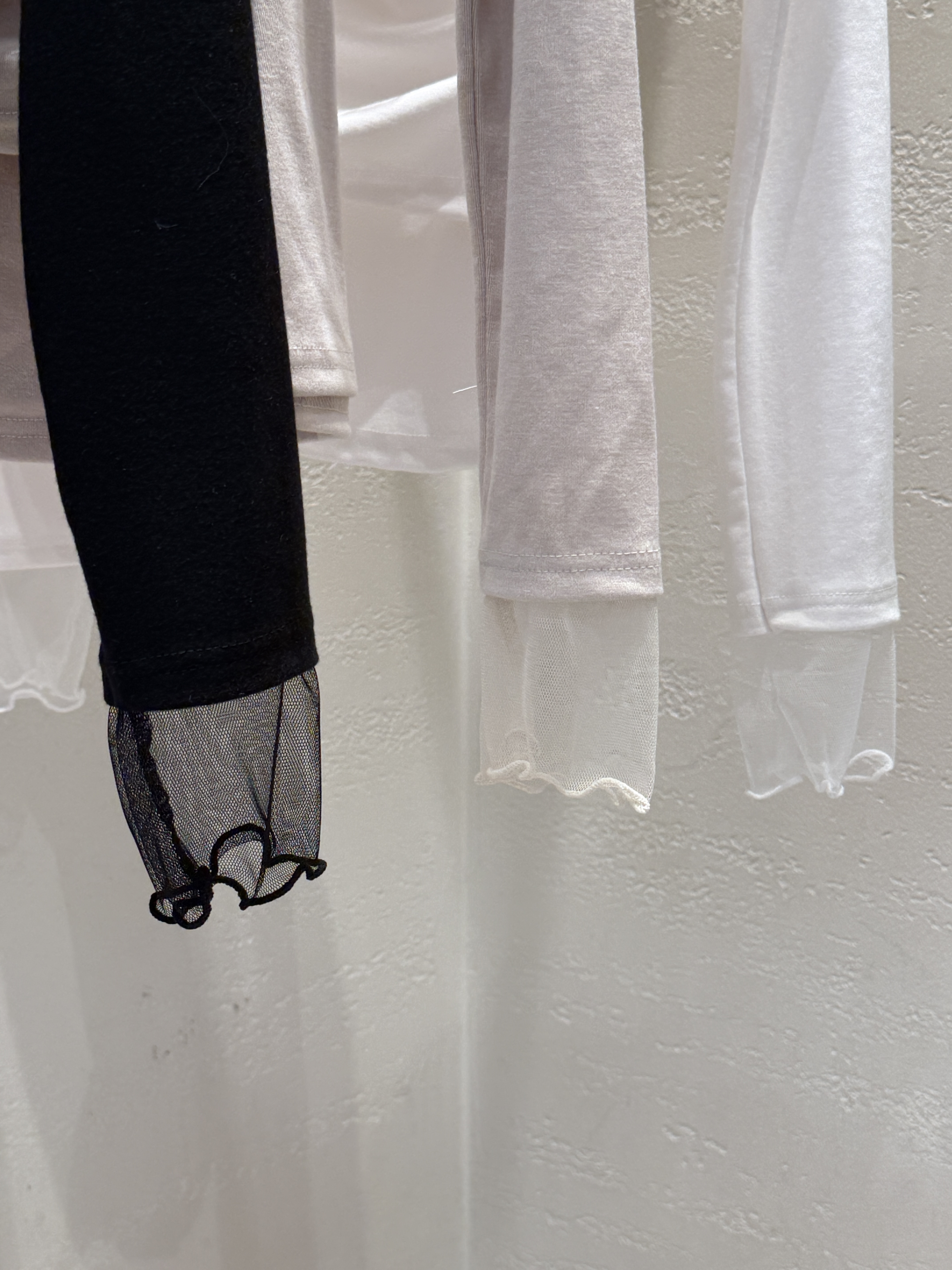 コンビVネックスリットスリムベルスリーブカシュクールアンバランス長袖ギャザーダイアゴナル無地Tシャツストラップ付 | 詳細画像24