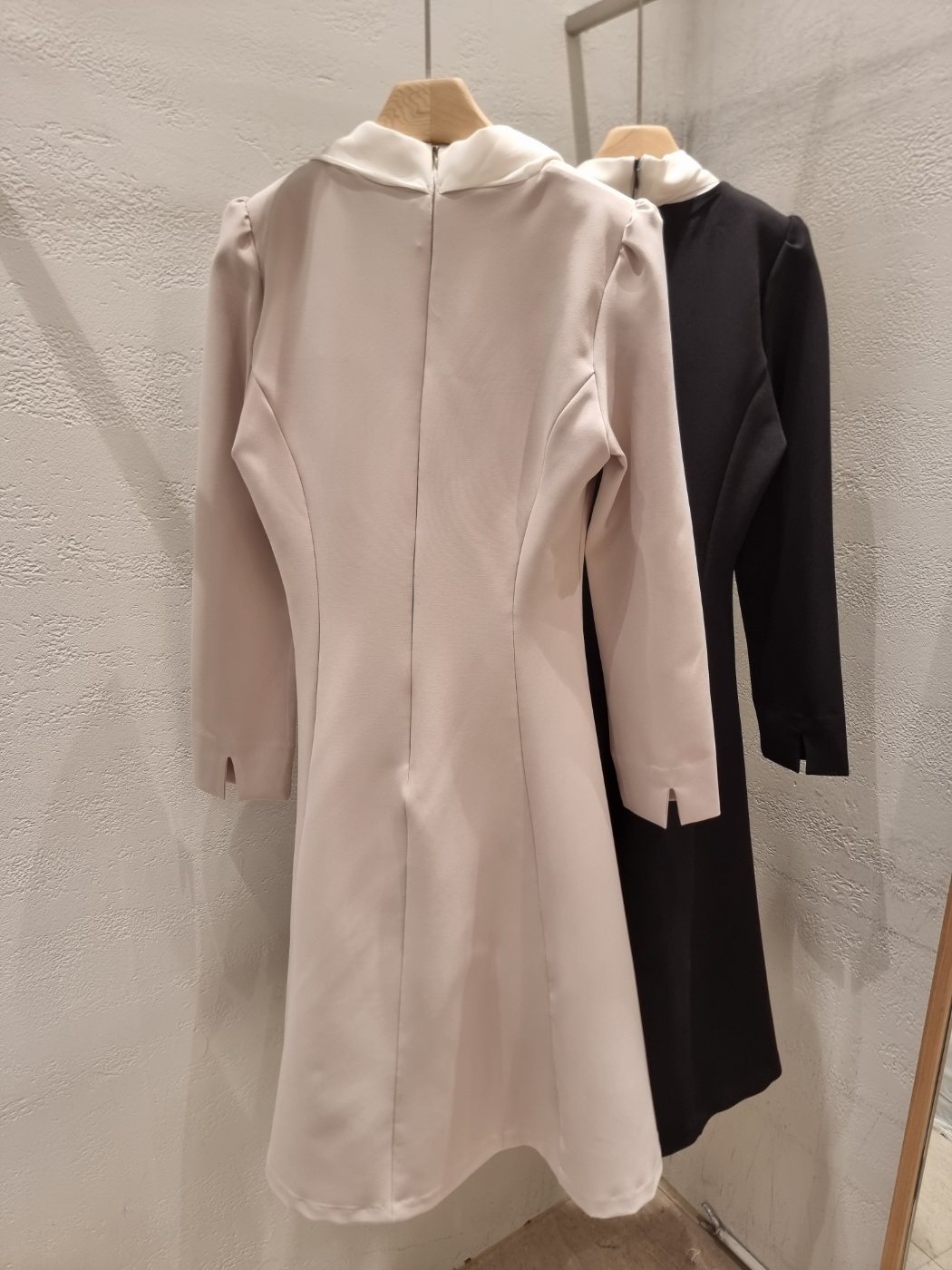 肩パッドラインHライン長袖フレアAラインスカーフネックヒドゥンジッパー配色ワンピース | 詳細画像23