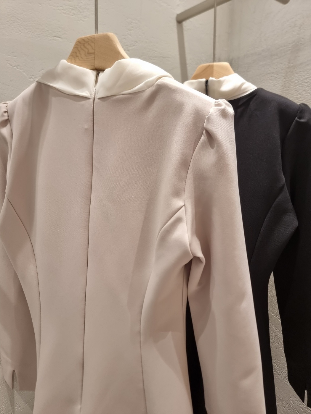 肩パッドラインHライン長袖フレアAラインスカーフネックヒドゥンジッパー配色ワンピース | 詳細画像24