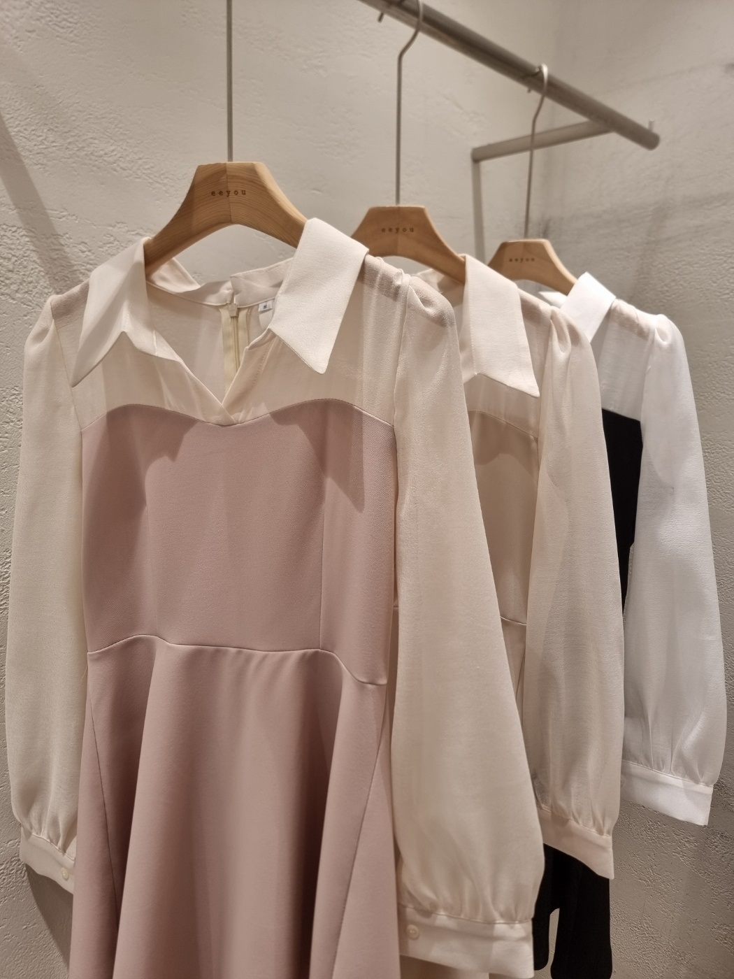 カラーラインパフスリーブレイヤード風長袖フレアボタンスリーブ配色ワンピース | 詳細画像22