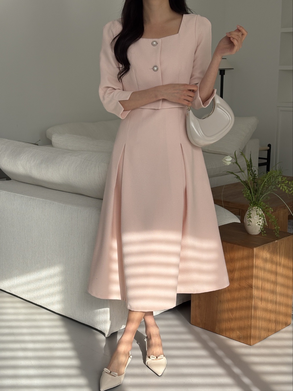 ジップアップスクエアネックピンタックパール調ボタンラインレイヤード風ロング7分袖ビジューボタンフレア無地ワンピース | 詳細画像20