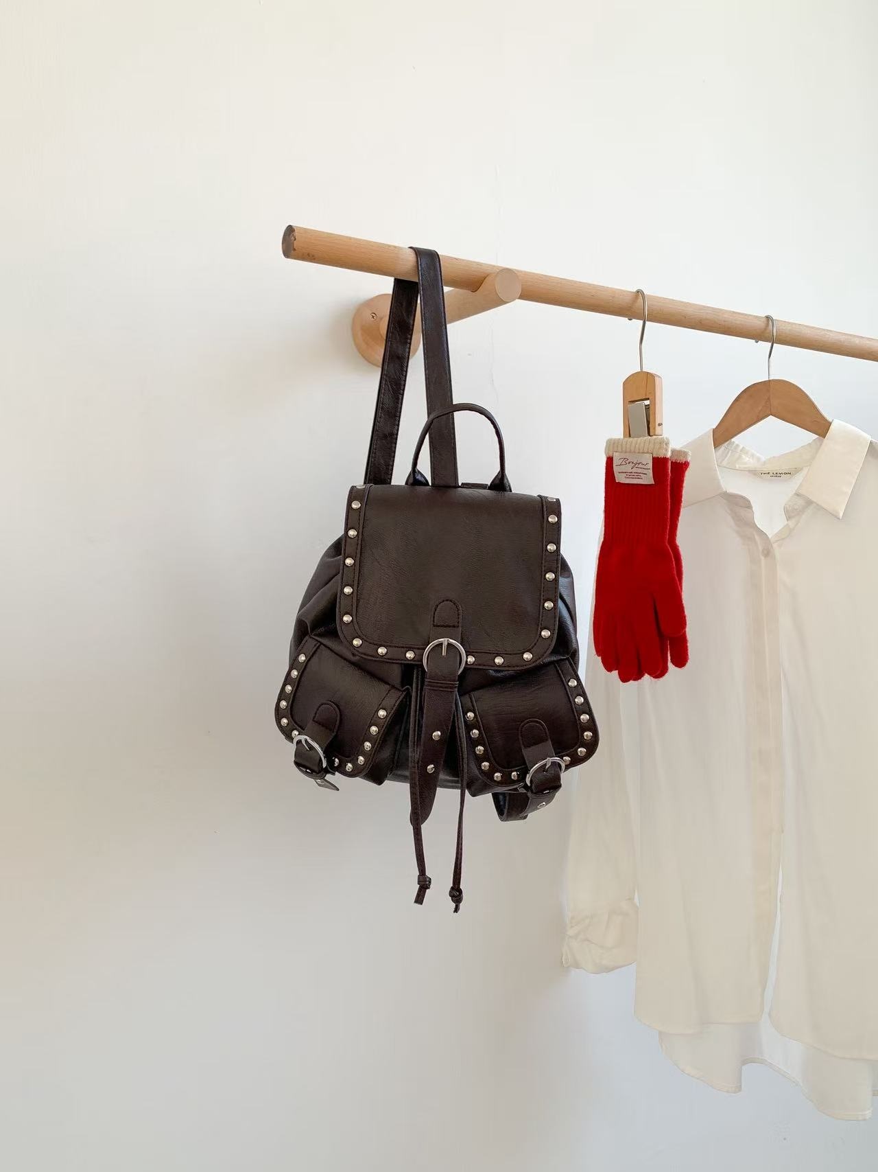 レザー調バックルドローストリングポケットスタッズマグネットボタンバックパック | 詳細画像14