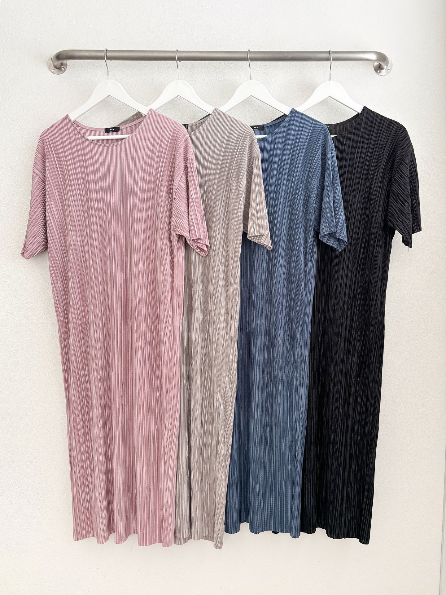 プリーツ半袖Iラインワンピース | 詳細画像2