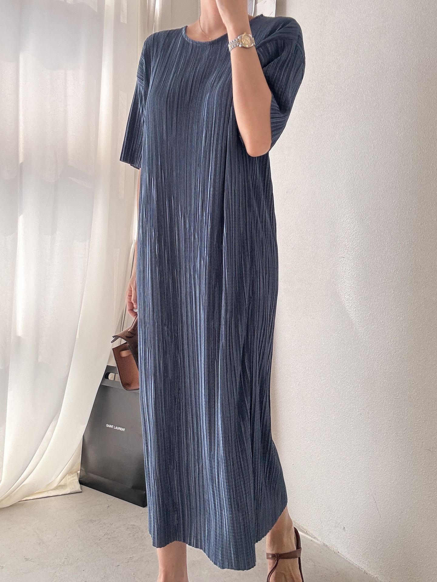 プリーツ半袖Iラインワンピース | 詳細画像25