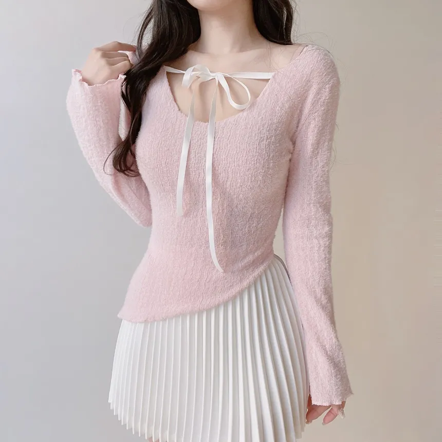 Vネックリボンアンバランス長袖オフショルダーTシャツ | mirangmirang | 詳細画像11