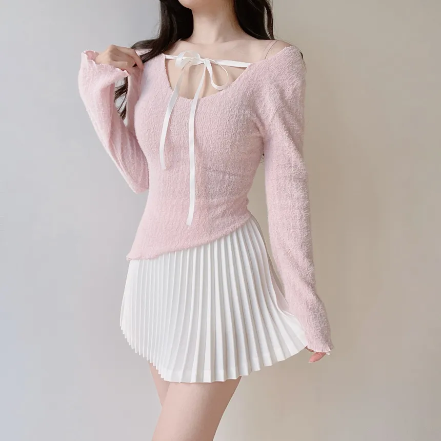 Vネックリボンアンバランス長袖オフショルダーTシャツ | mirangmirang | 詳細画像13