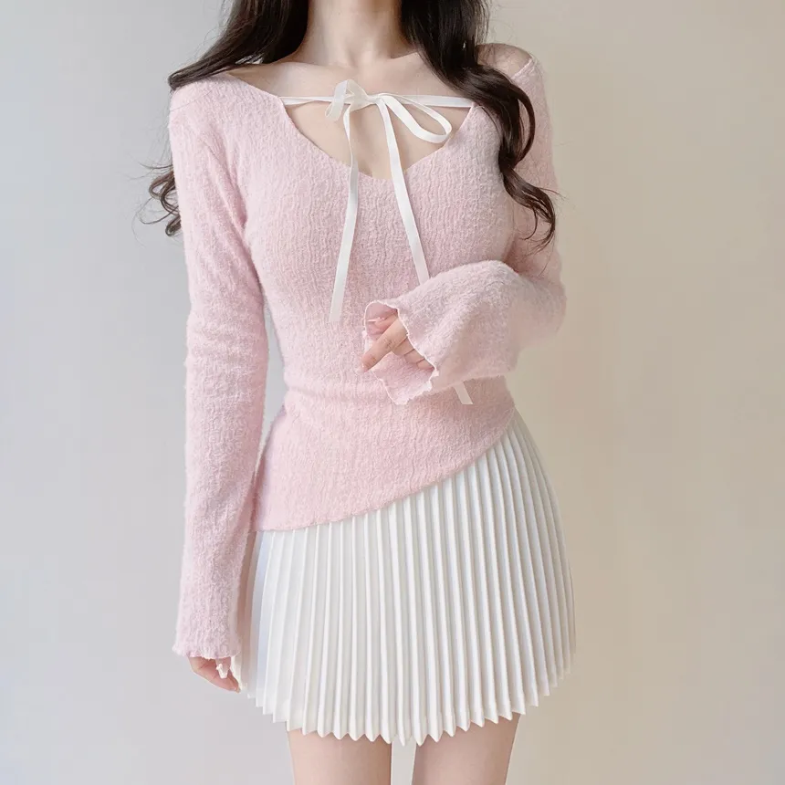 Vネックリボンアンバランス長袖オフショルダーTシャツ | mirangmirang | 詳細画像15