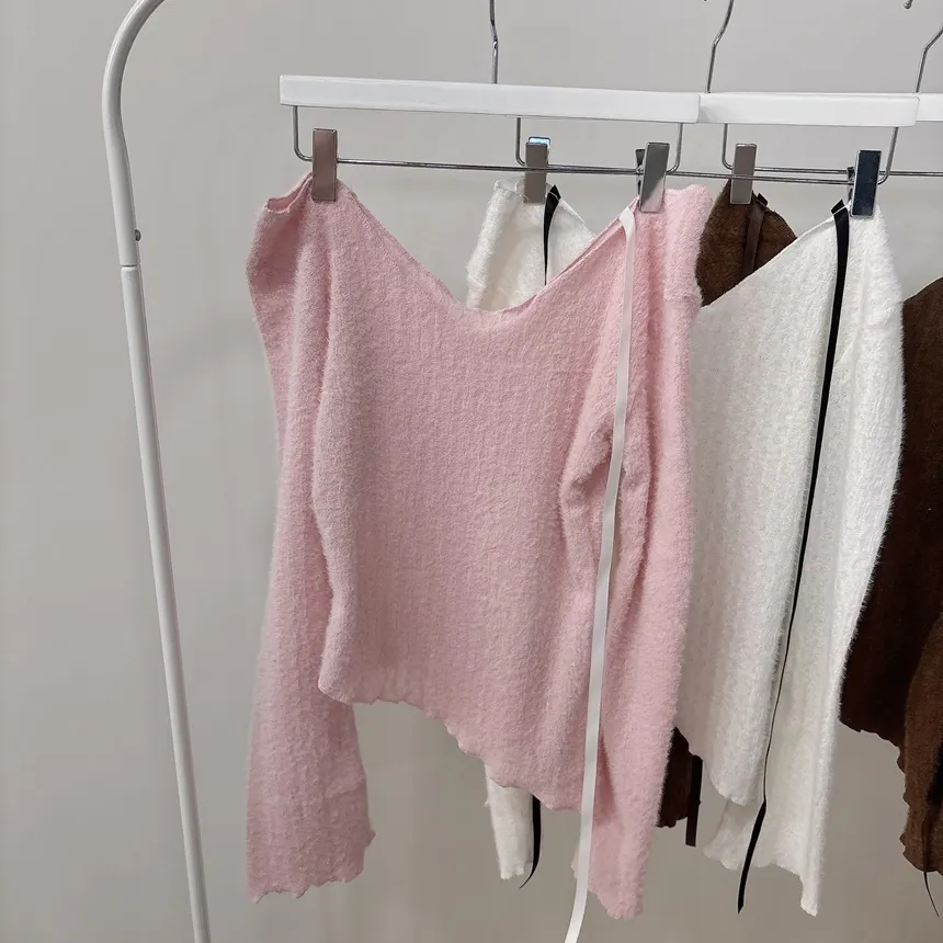 Vネックリボンアンバランス長袖オフショルダーTシャツ | mirangmirang | 詳細画像18