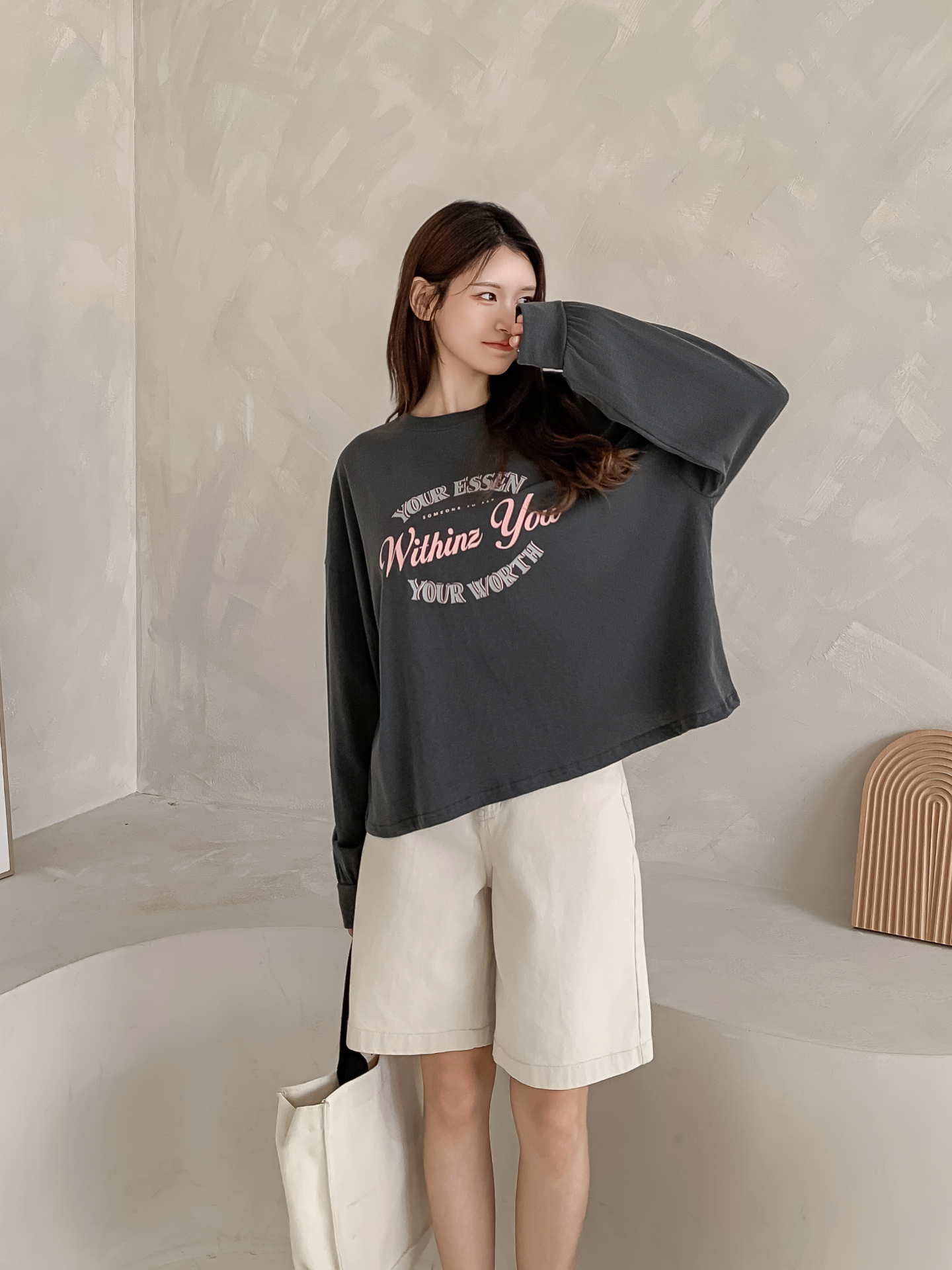 コットンラウンドネックベーシック長袖ロゴスウェット | 詳細画像16