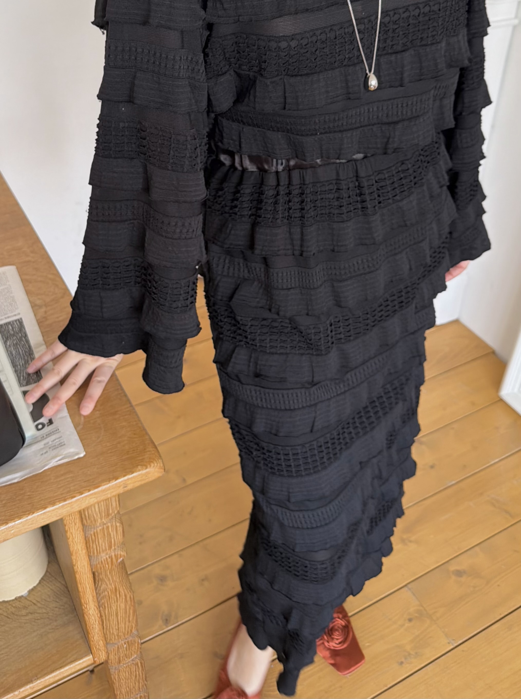 ラウンドネックティアード長袖Tシャツ | 詳細画像13