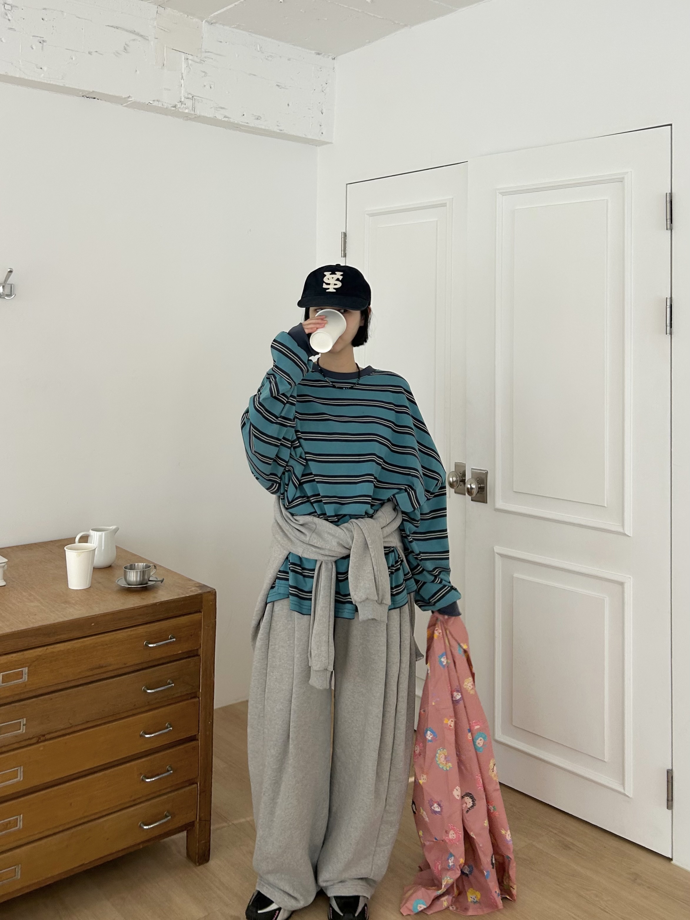 コットンラウンドネックベーシックボクシールーズ長袖ボーダー配色Tシャツ | 詳細画像8