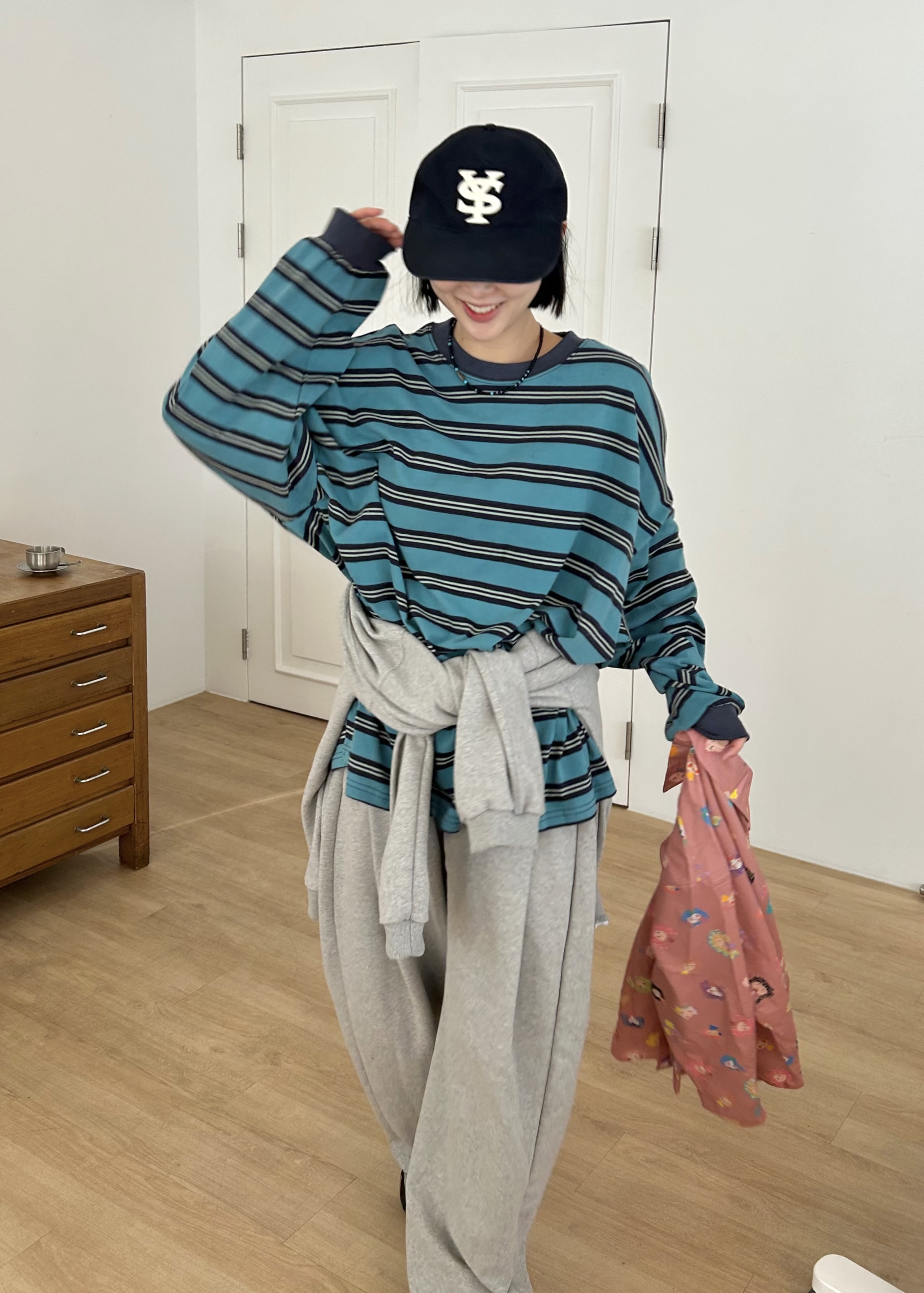 コットンラウンドネックベーシックボクシールーズ長袖ボーダー配色Tシャツ | 詳細画像7