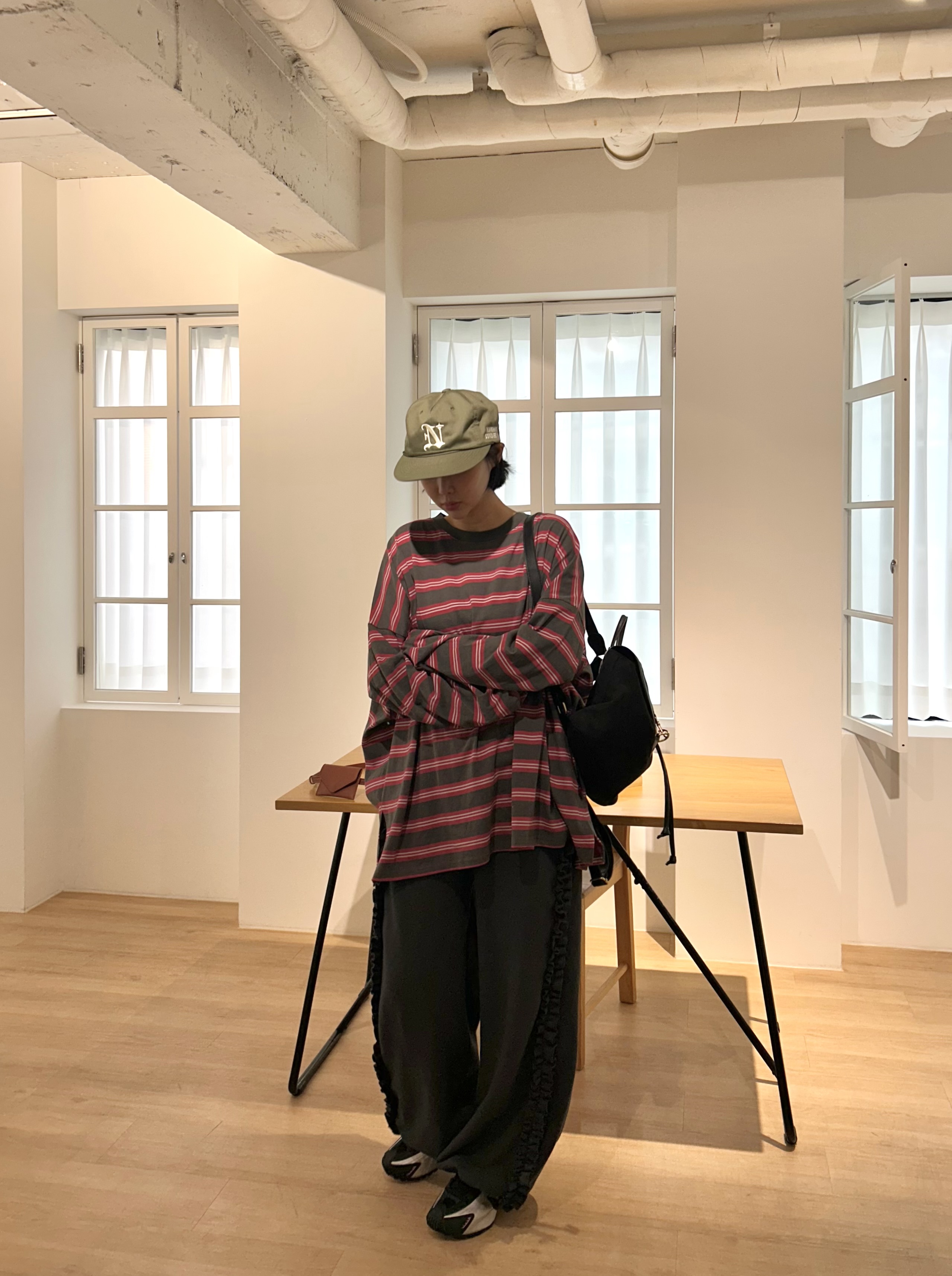 コットンラウンドネックベーシックボクシールーズ長袖ボーダー配色Tシャツ | 詳細画像19