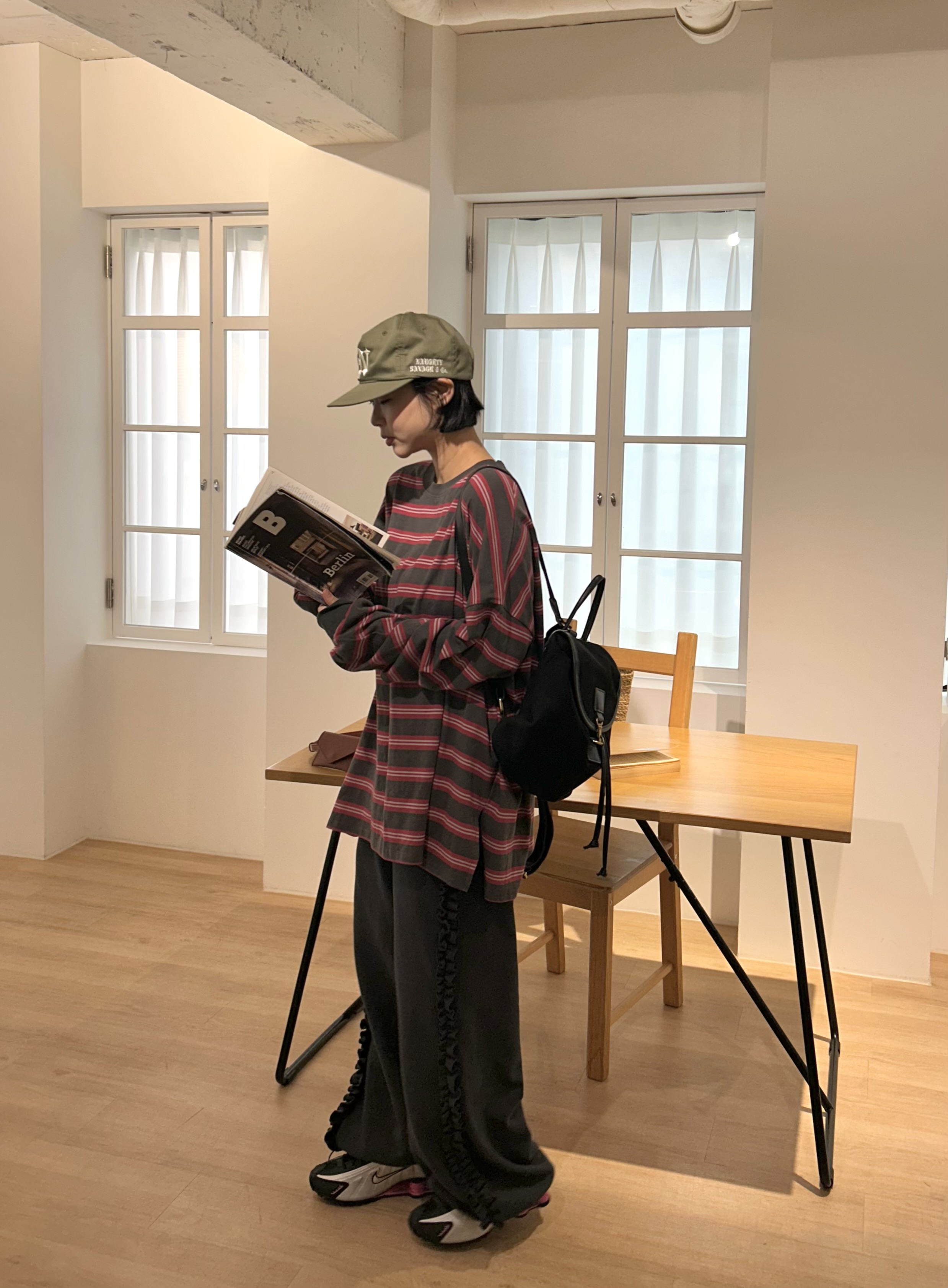 コットンラウンドネックベーシックボクシールーズ長袖ボーダー配色Tシャツ | 詳細画像14