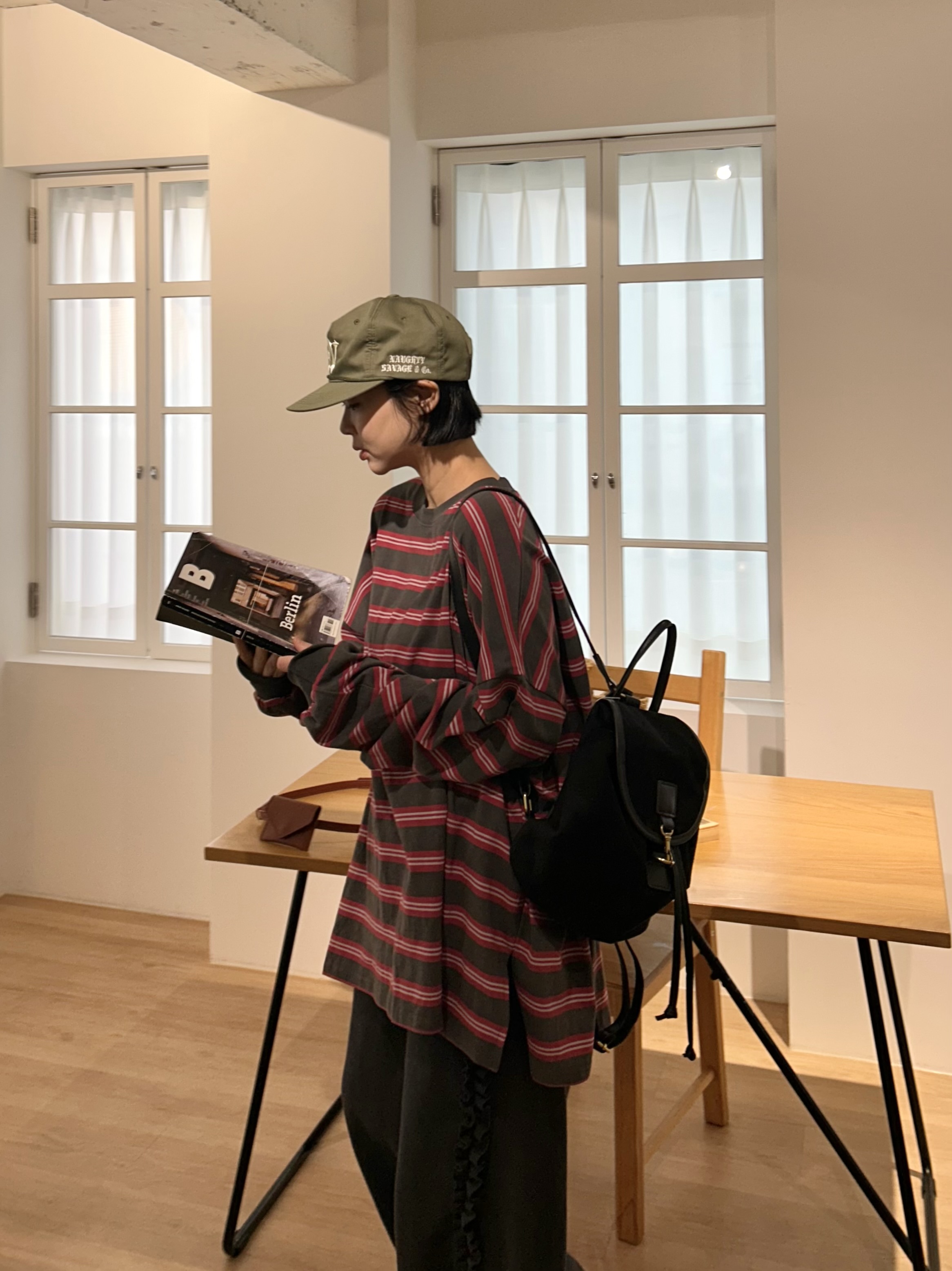 コットンラウンドネックベーシックボクシールーズ長袖ボーダー配色Tシャツ | 詳細画像16