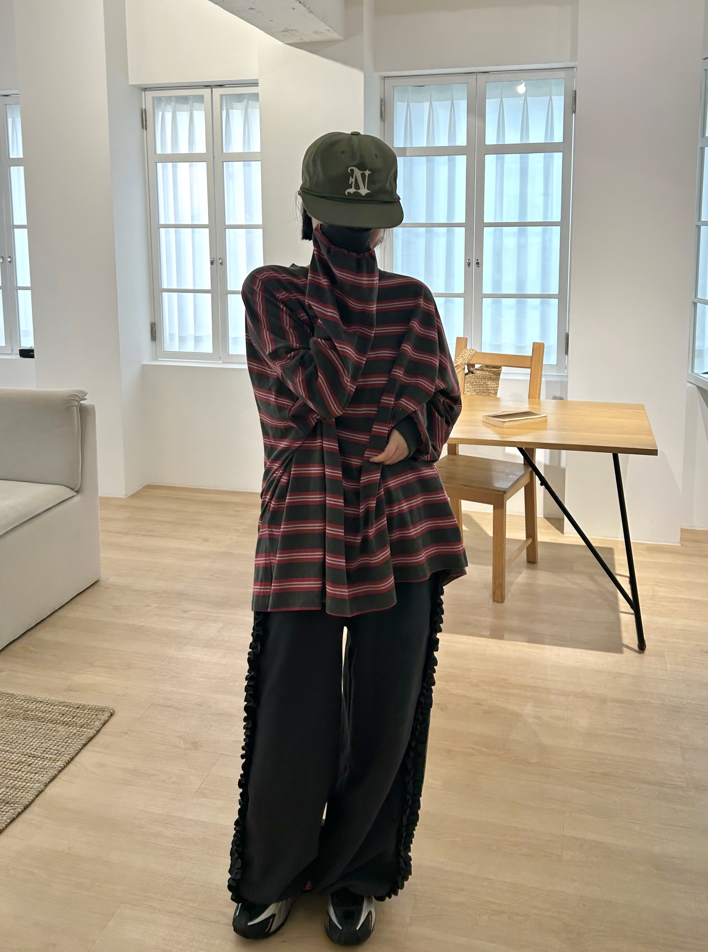 コットンラウンドネックベーシックボクシールーズ長袖ボーダー配色Tシャツ | 詳細画像21