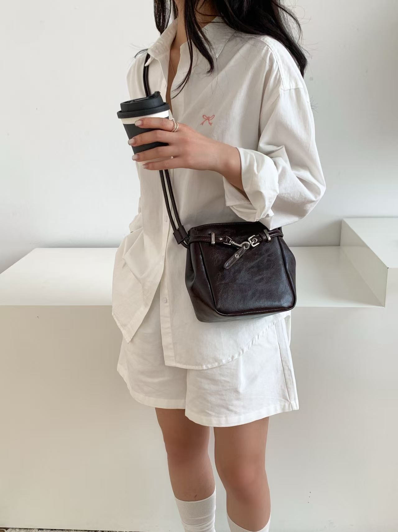 レザー調ショルダーバッグ | 詳細画像3