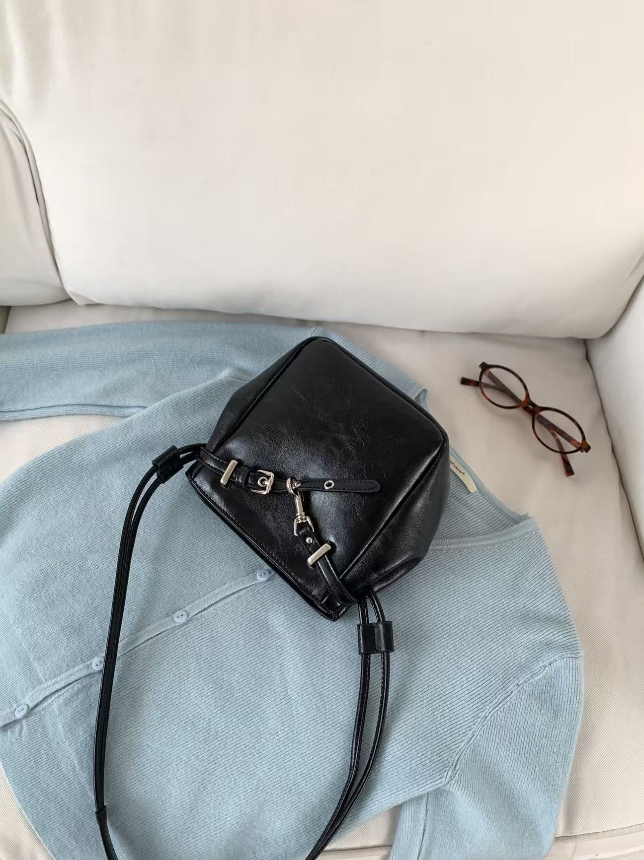 レザー調ショルダーバッグ | 詳細画像10